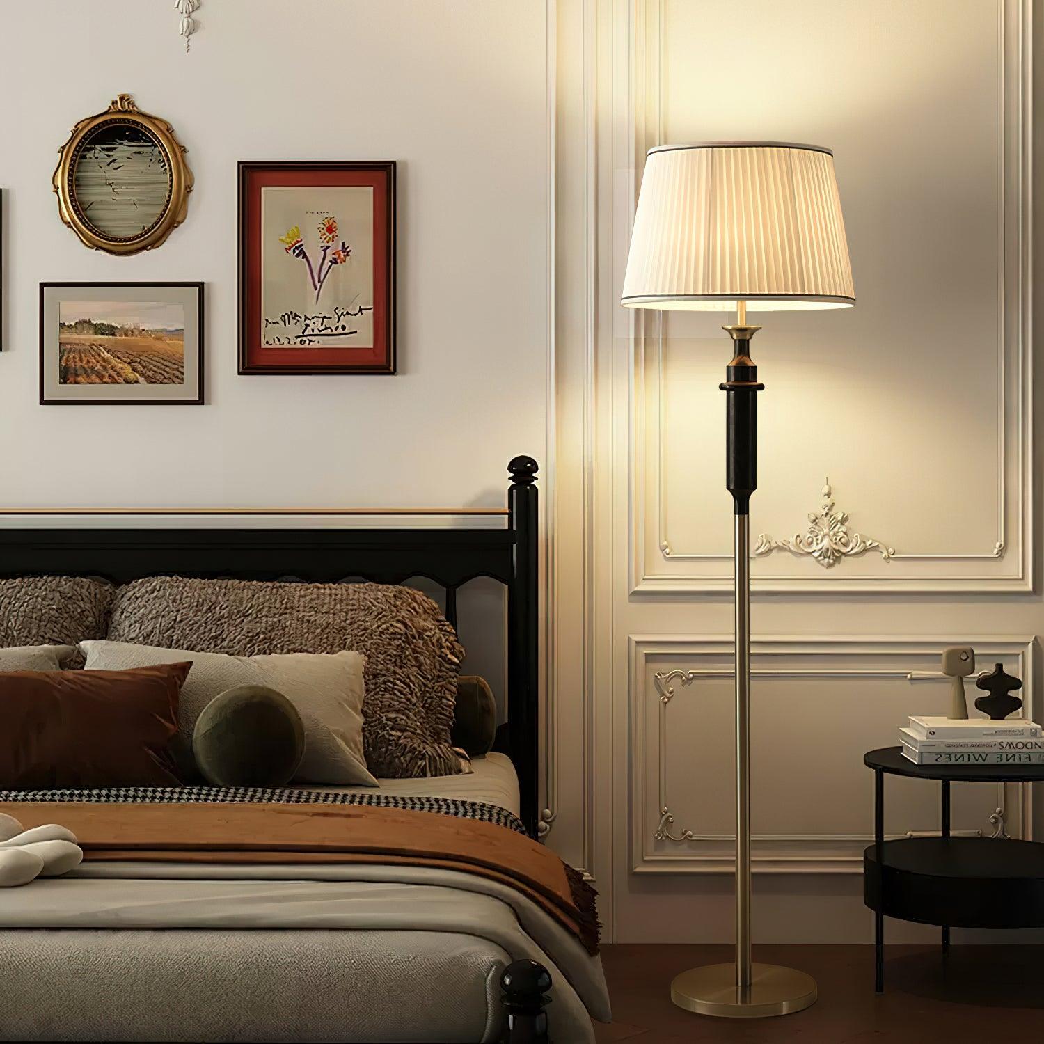 Lexington_Floor_Lamp-_12