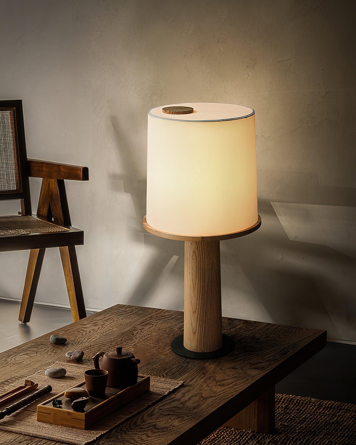 Light_And_Shadow_Bottle_Table_Lamp_17