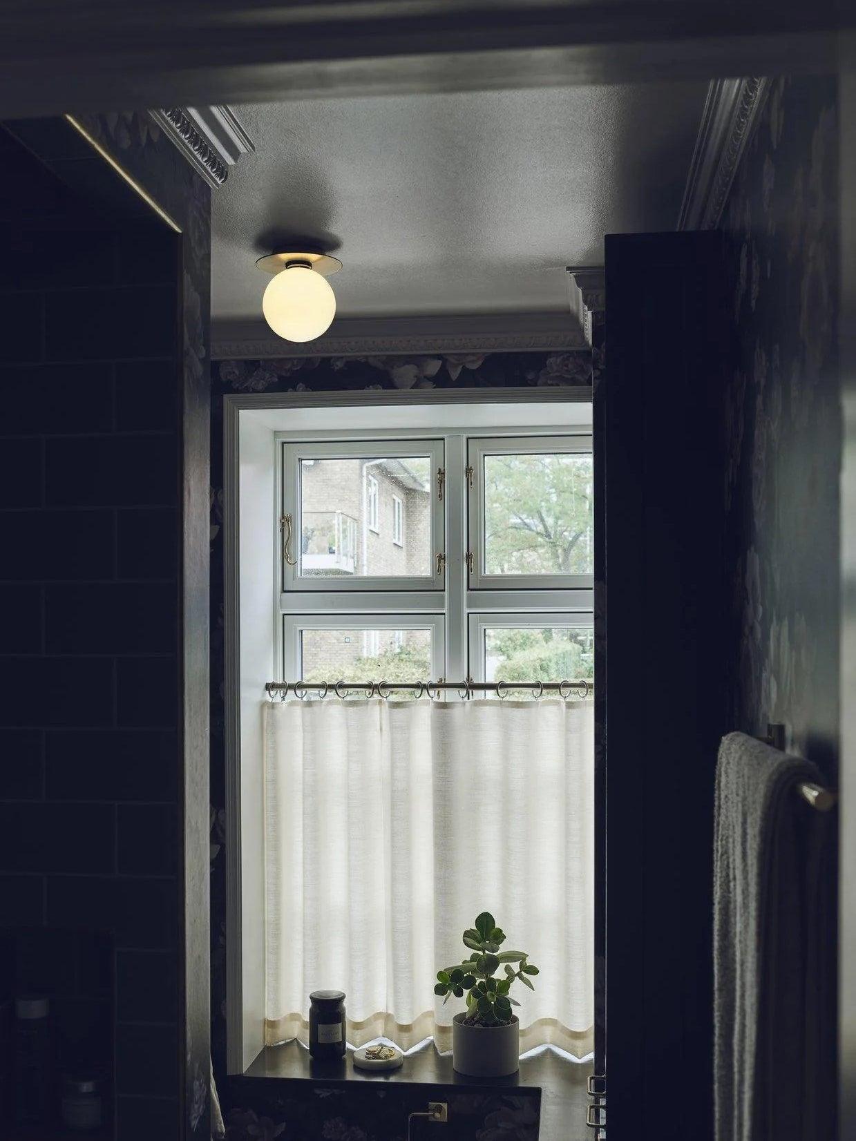 Liila_Wall_Lamp_48