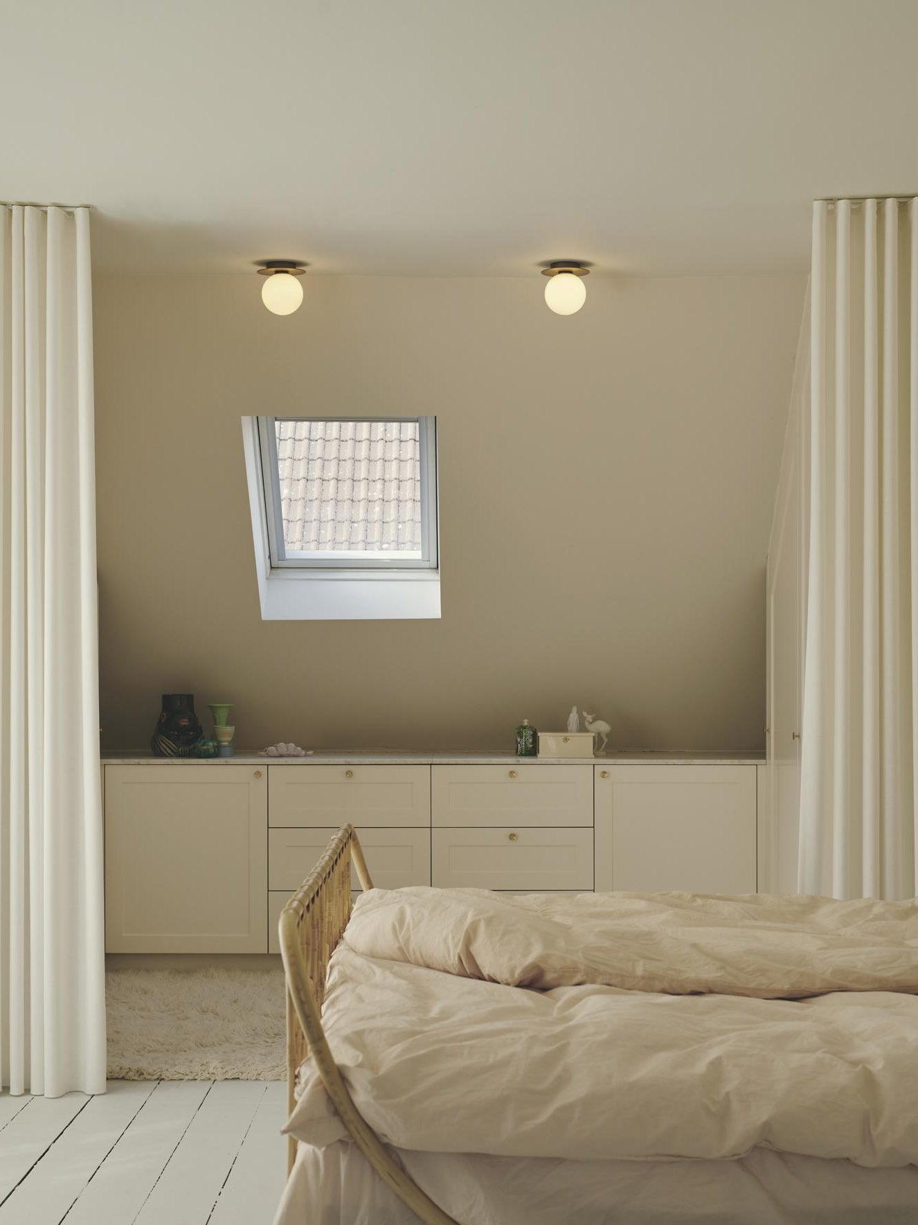Liila_Wall_Lamp_55