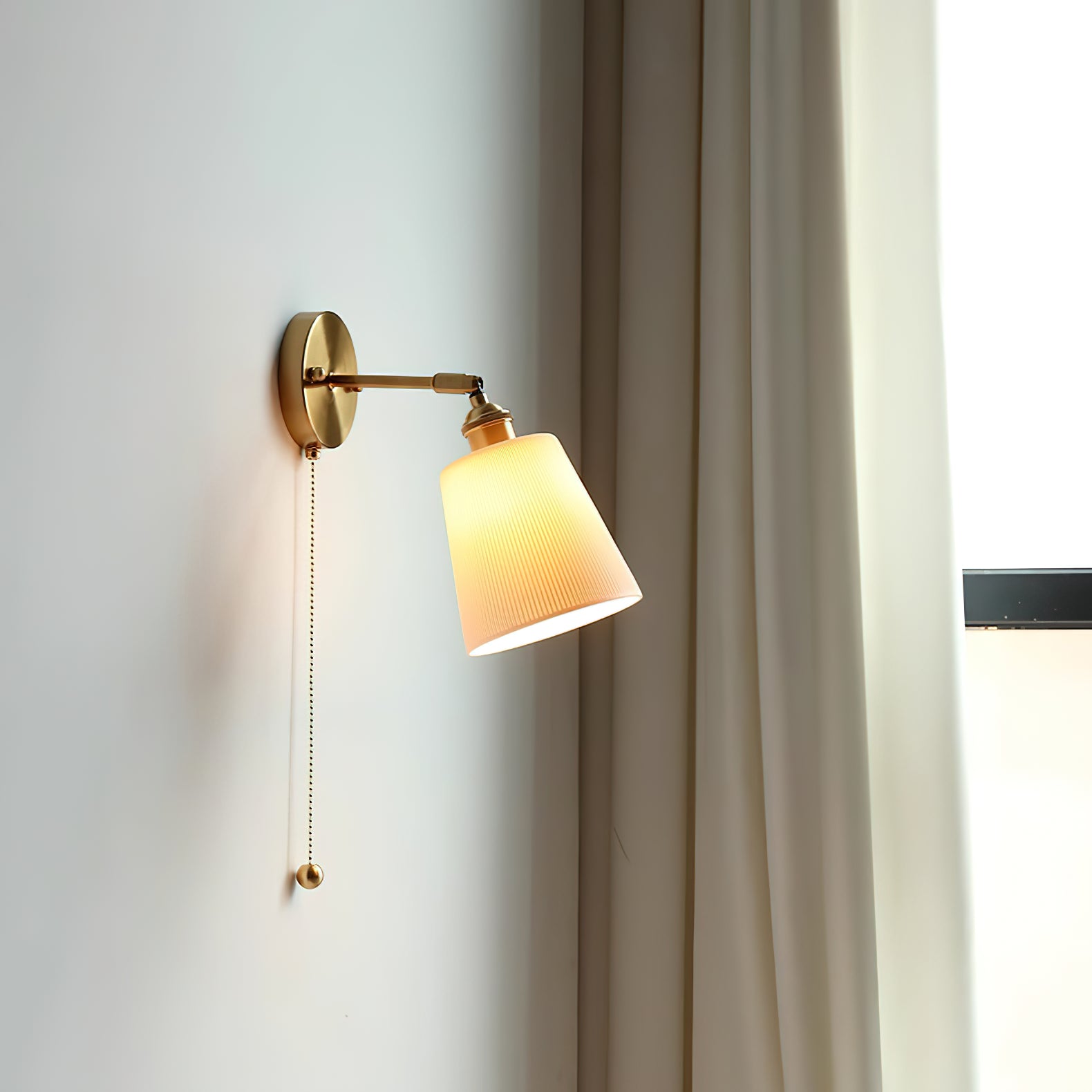 Lottie-Wall-Lamp_2