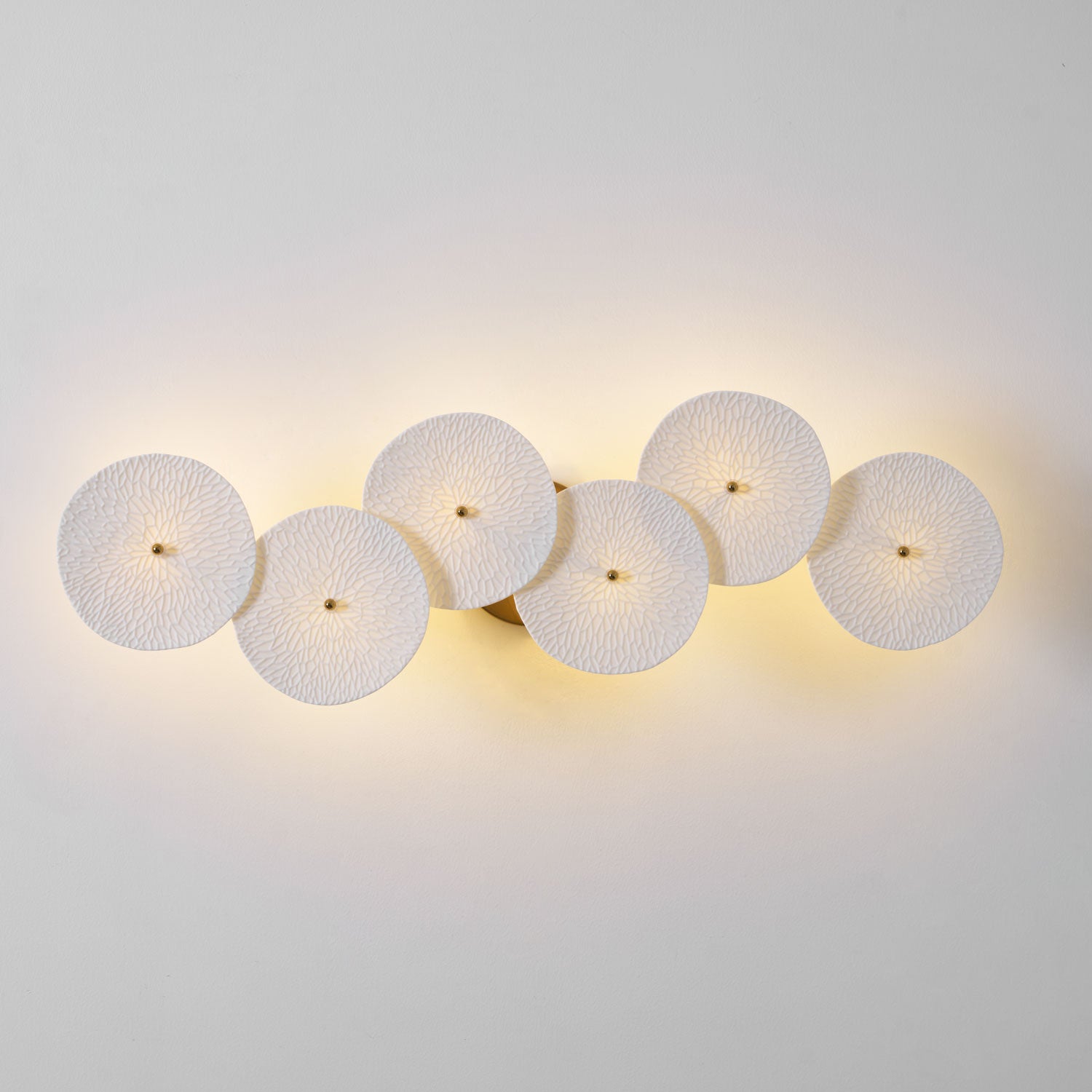 Lotus-Petal-Wall-Lamp-_13