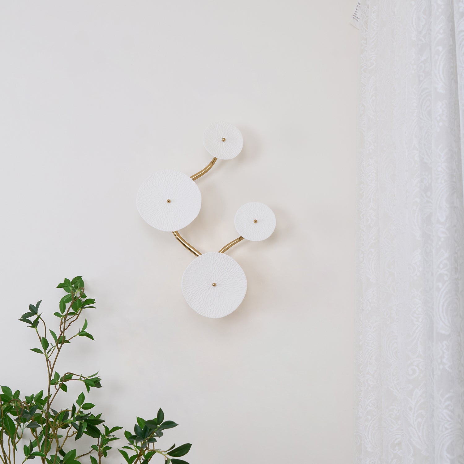 Lotus_Petal_Wall_Lamp._11