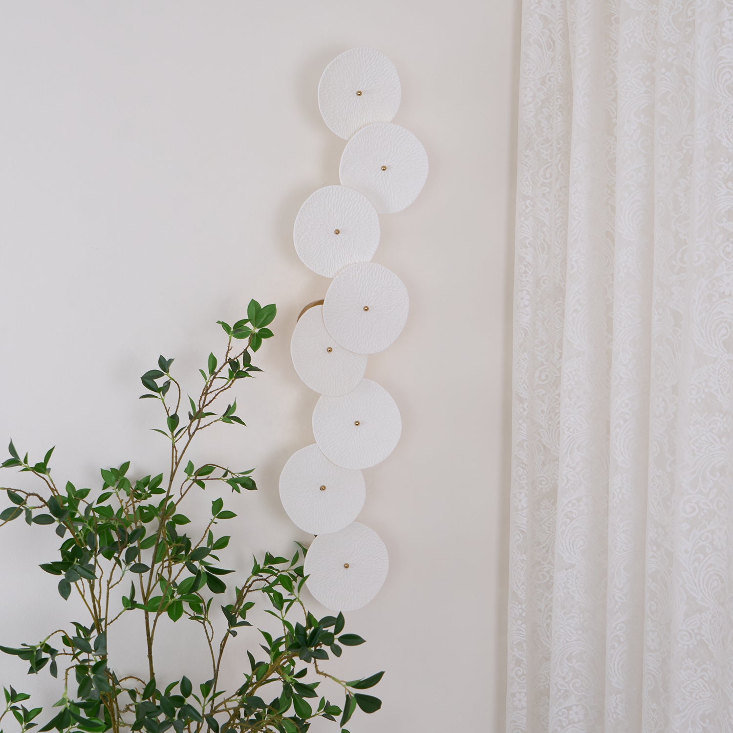 Lotus_Petal_Wall_Lamp._2_186426e2-3e3f-4e5a-bccd-7faa88bf8bcb