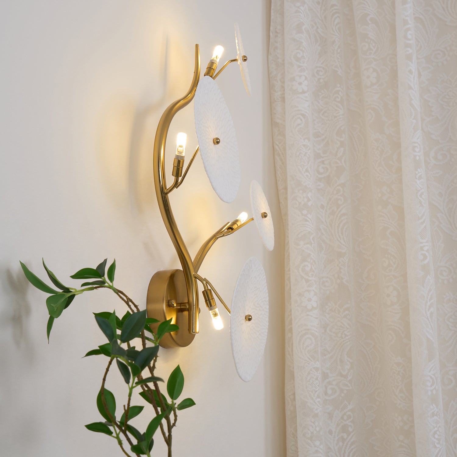 Lotus_Petal_Wall_Lamp._9