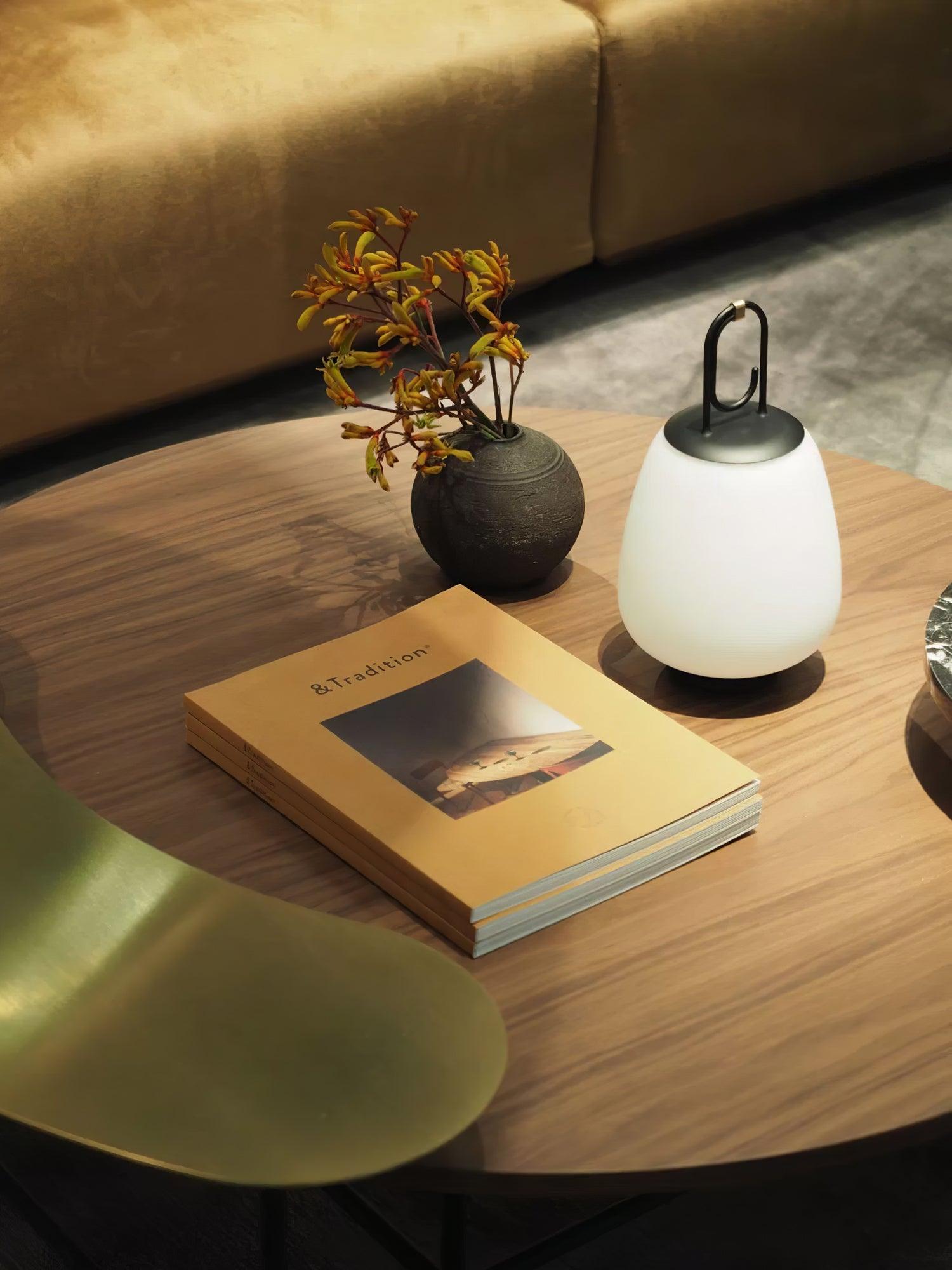 Lucia_Lantern_Table_Lamp_9