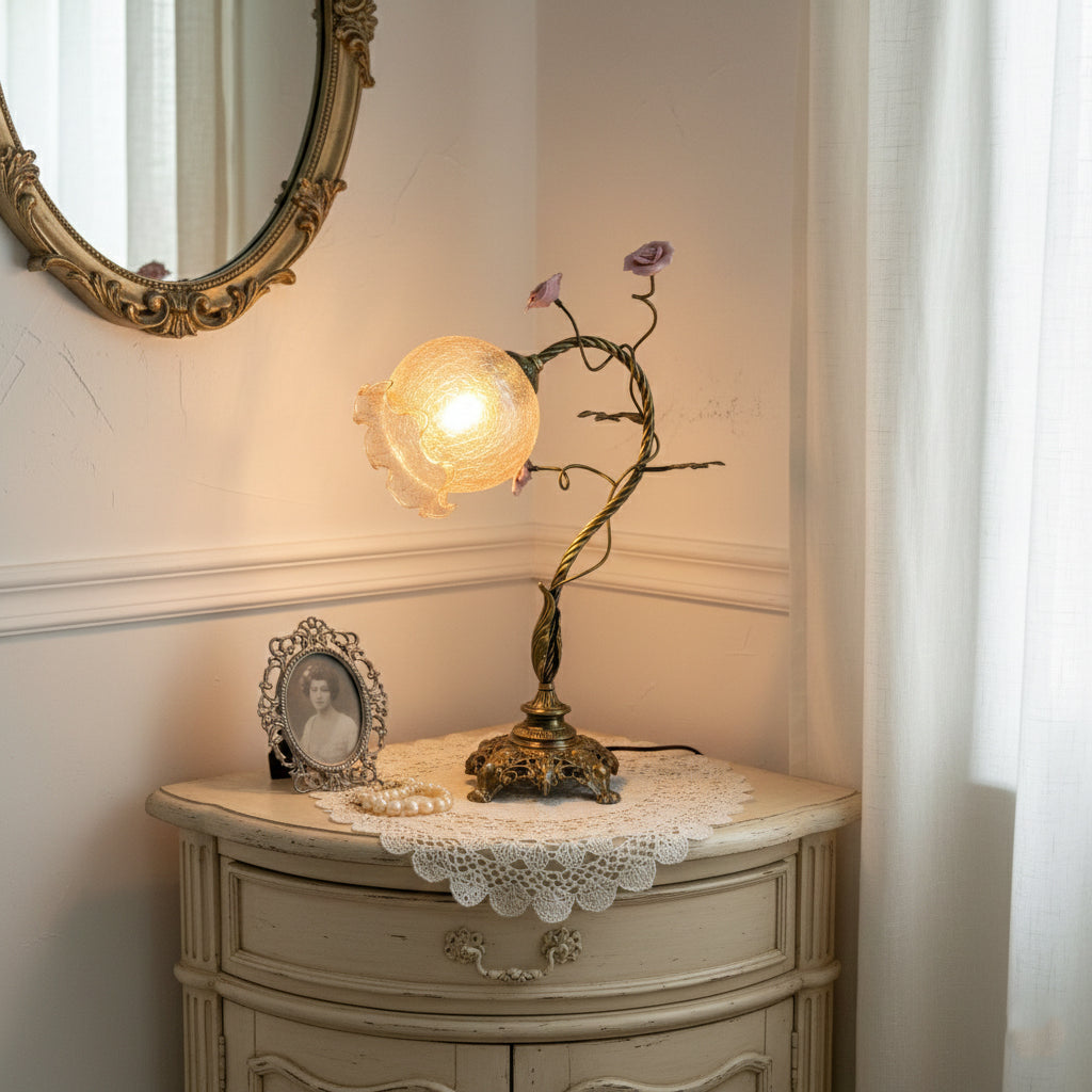 Lumiere_Table_Lamp_4_aaac04a8-52a5-4465-9cd4-955c3e674c20