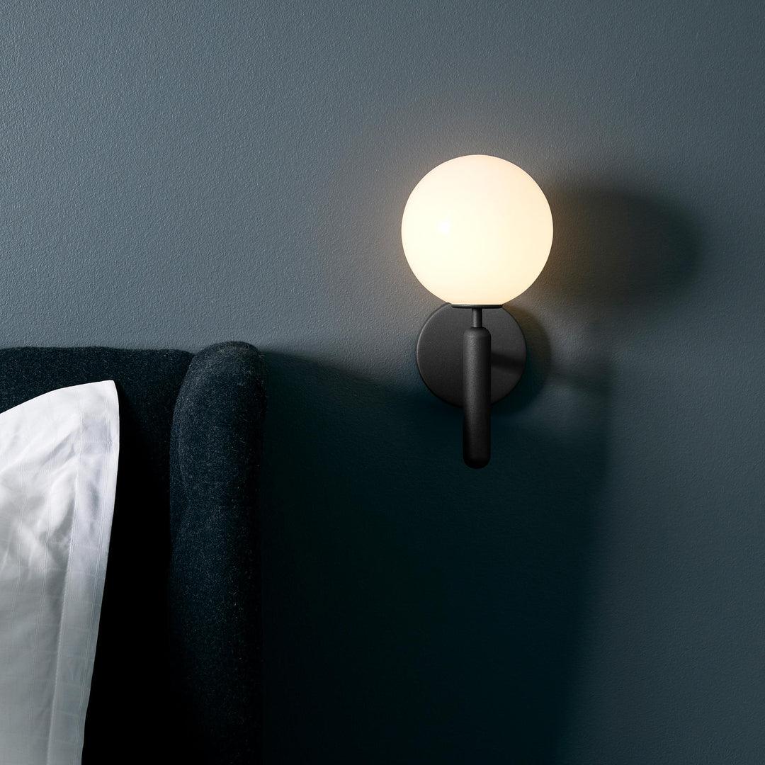 LunaOrbWallLamp_4