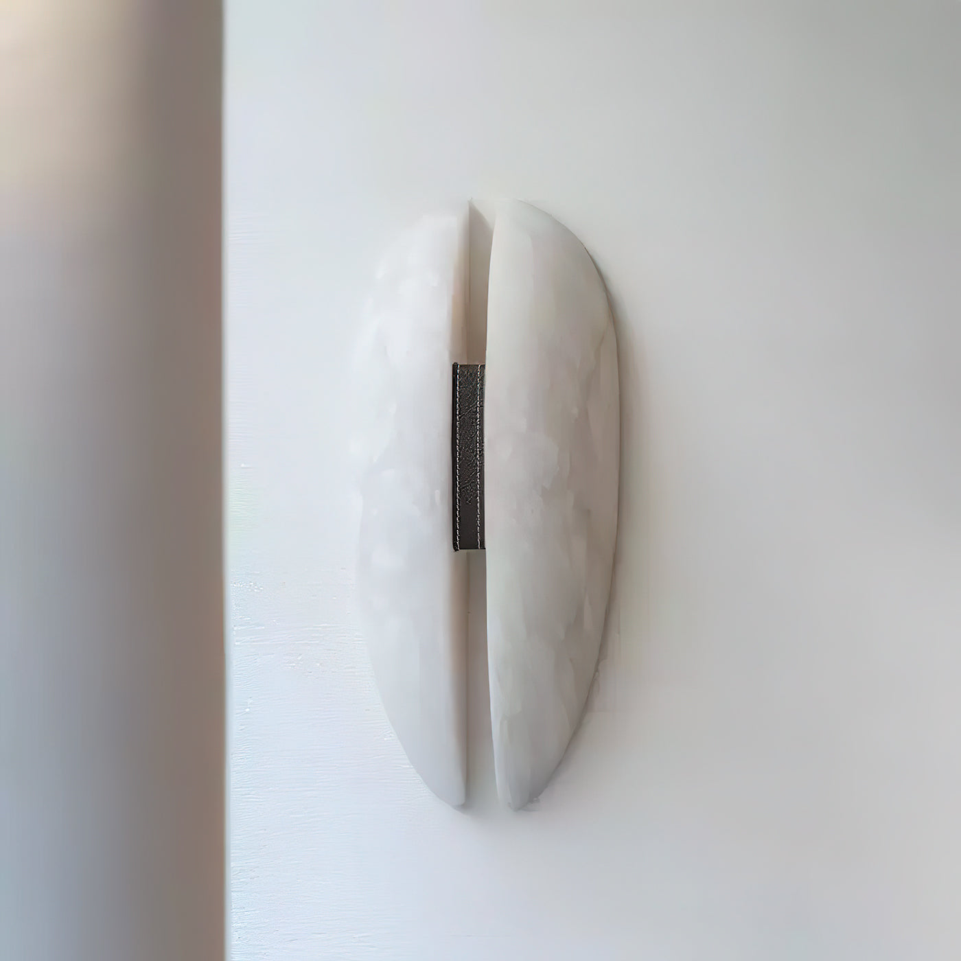 Luna_Abalaster_Wall_Lamp_6