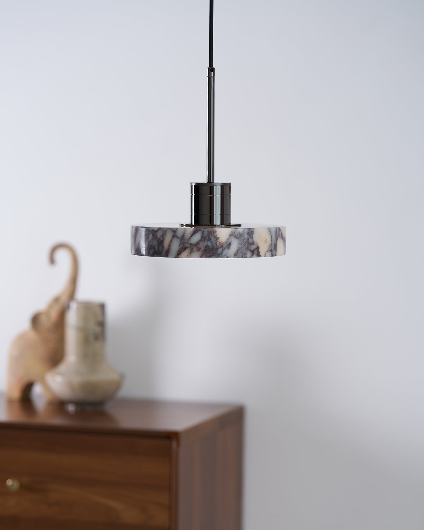 Luna_Aura_Marble_Pendant_Light_4