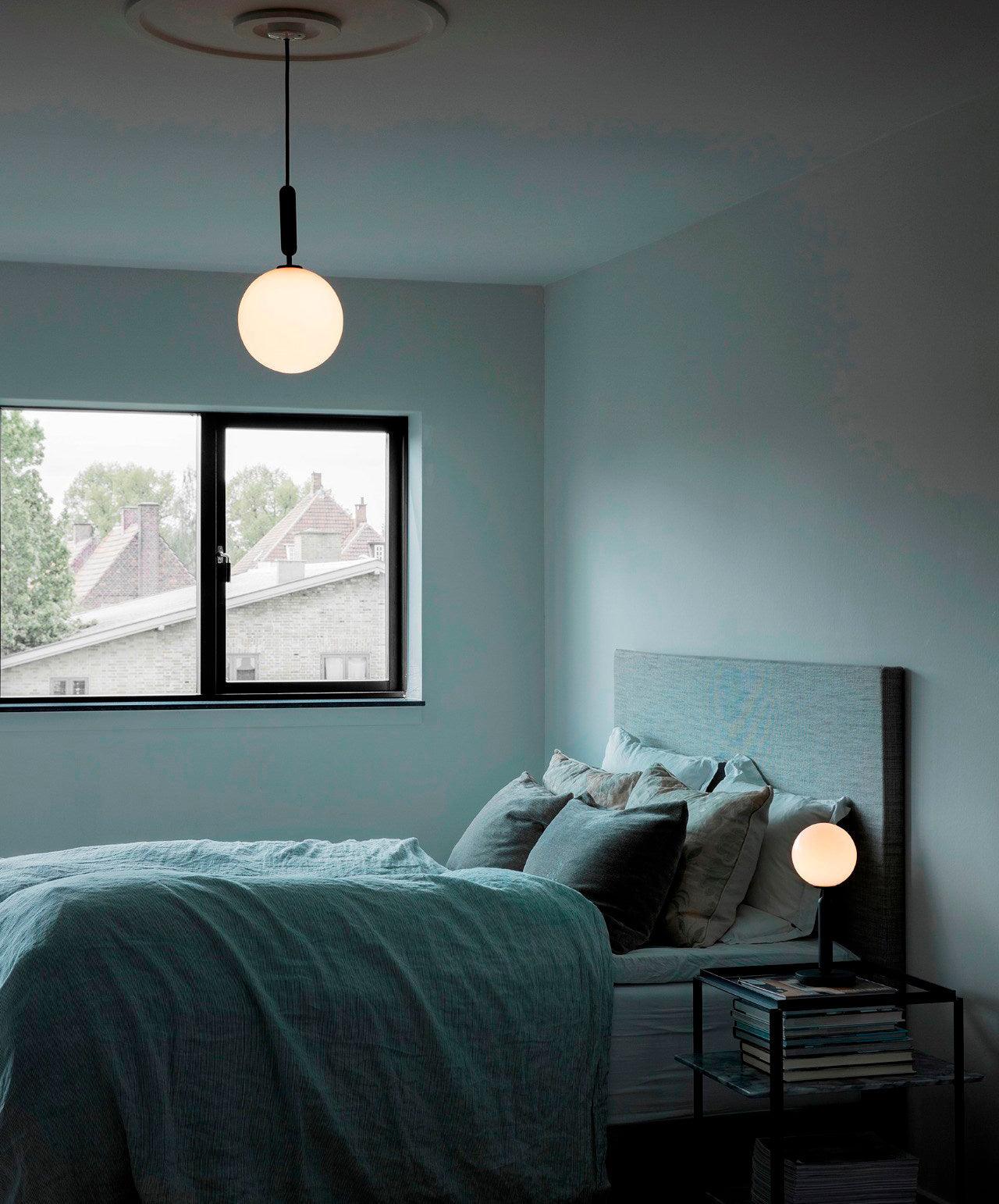 Luna_Orb_Pendant_Light_39