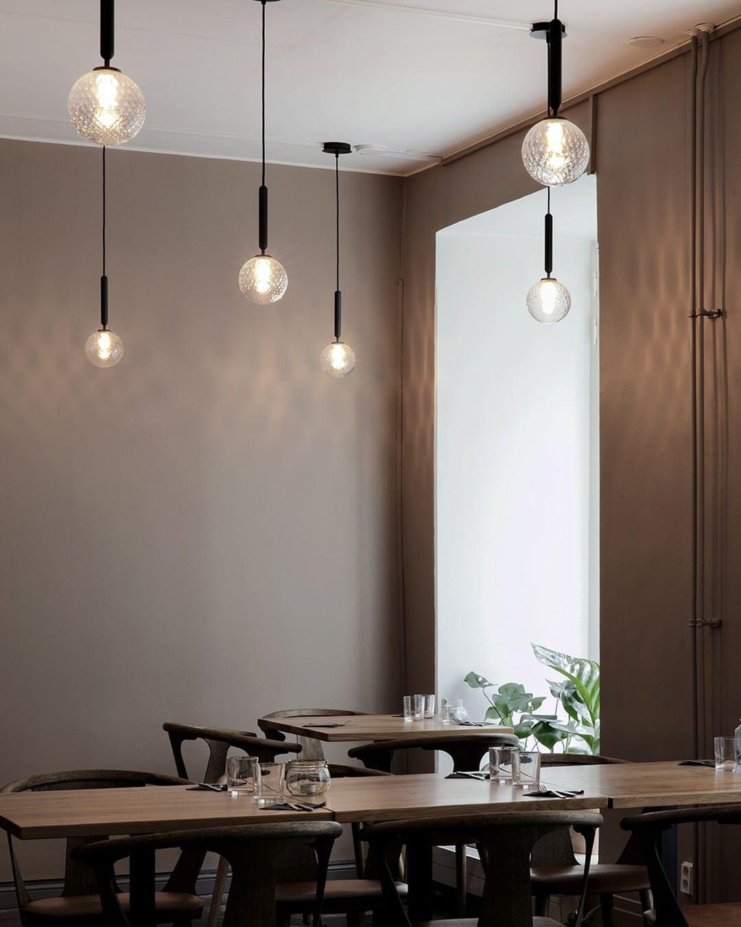 Luna_Orb_Pendant_Light_77