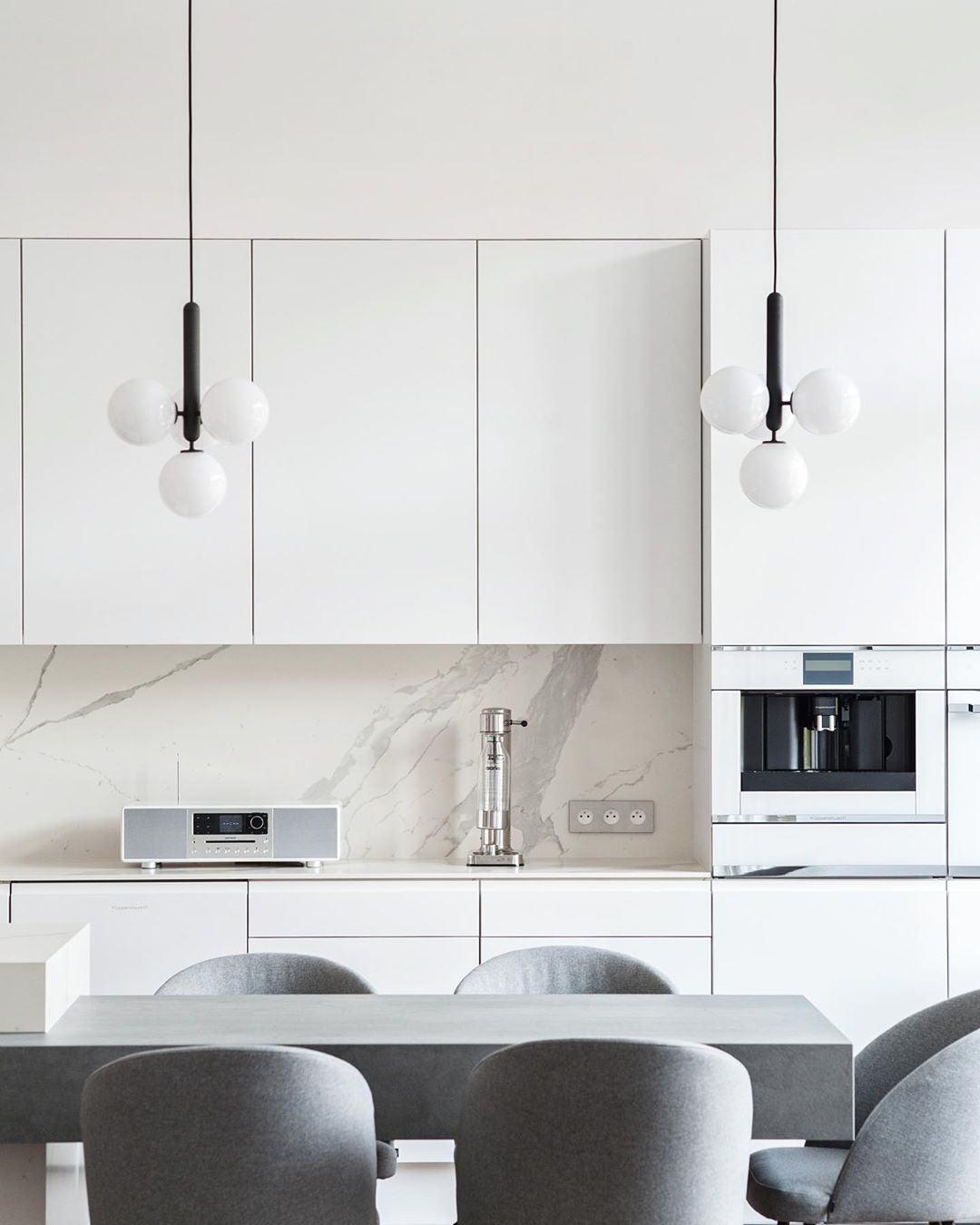 Luna_Orb_Pendant_Light_91