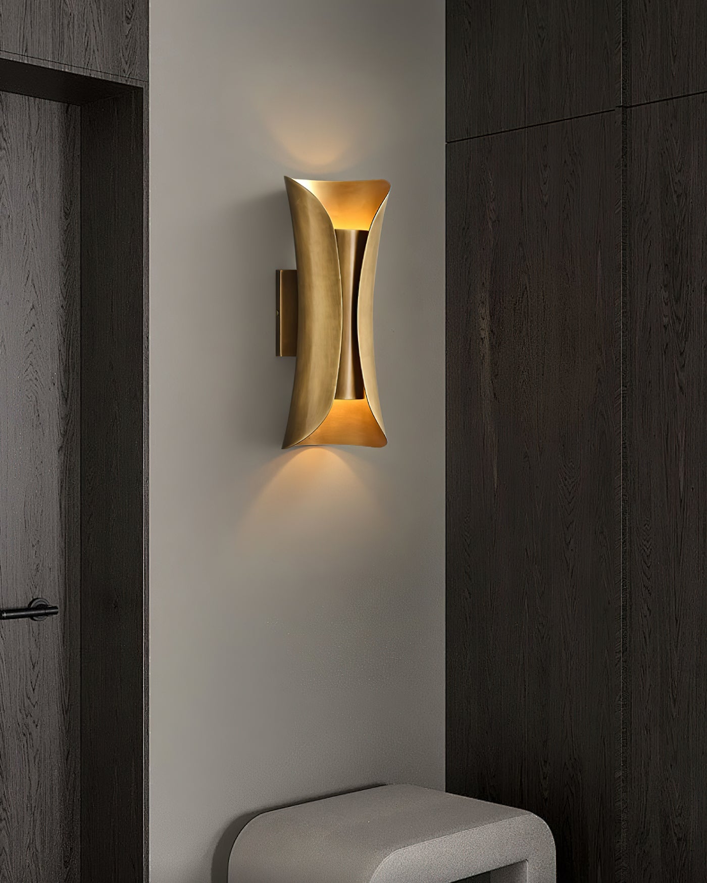 Lustra_Wall_Lamp_3