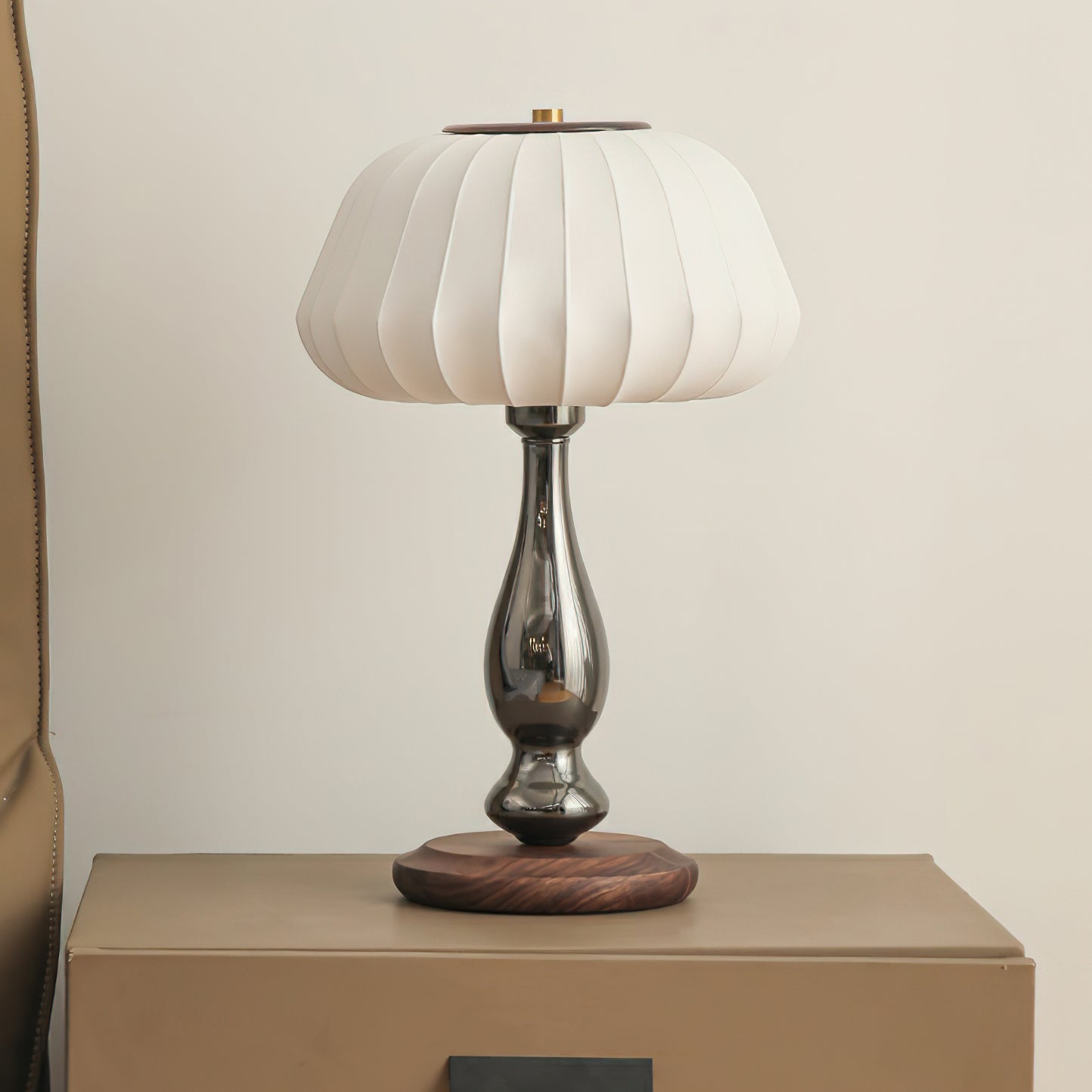 Luxe_Blossom_Table_Lamp_1