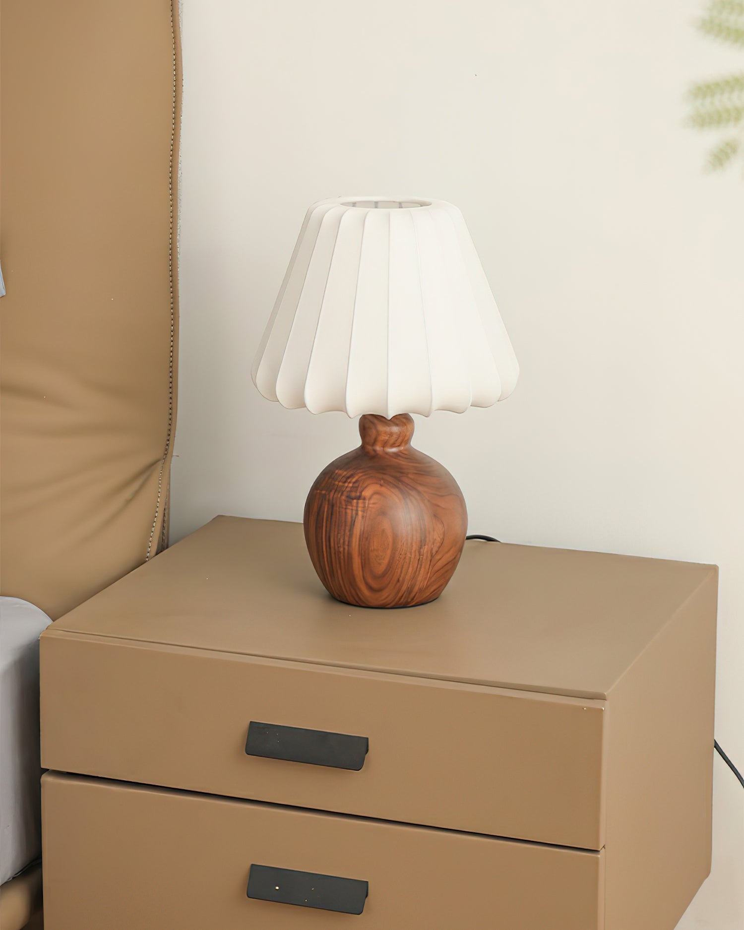 Luxe_Blossom_Table_Lamp_16
