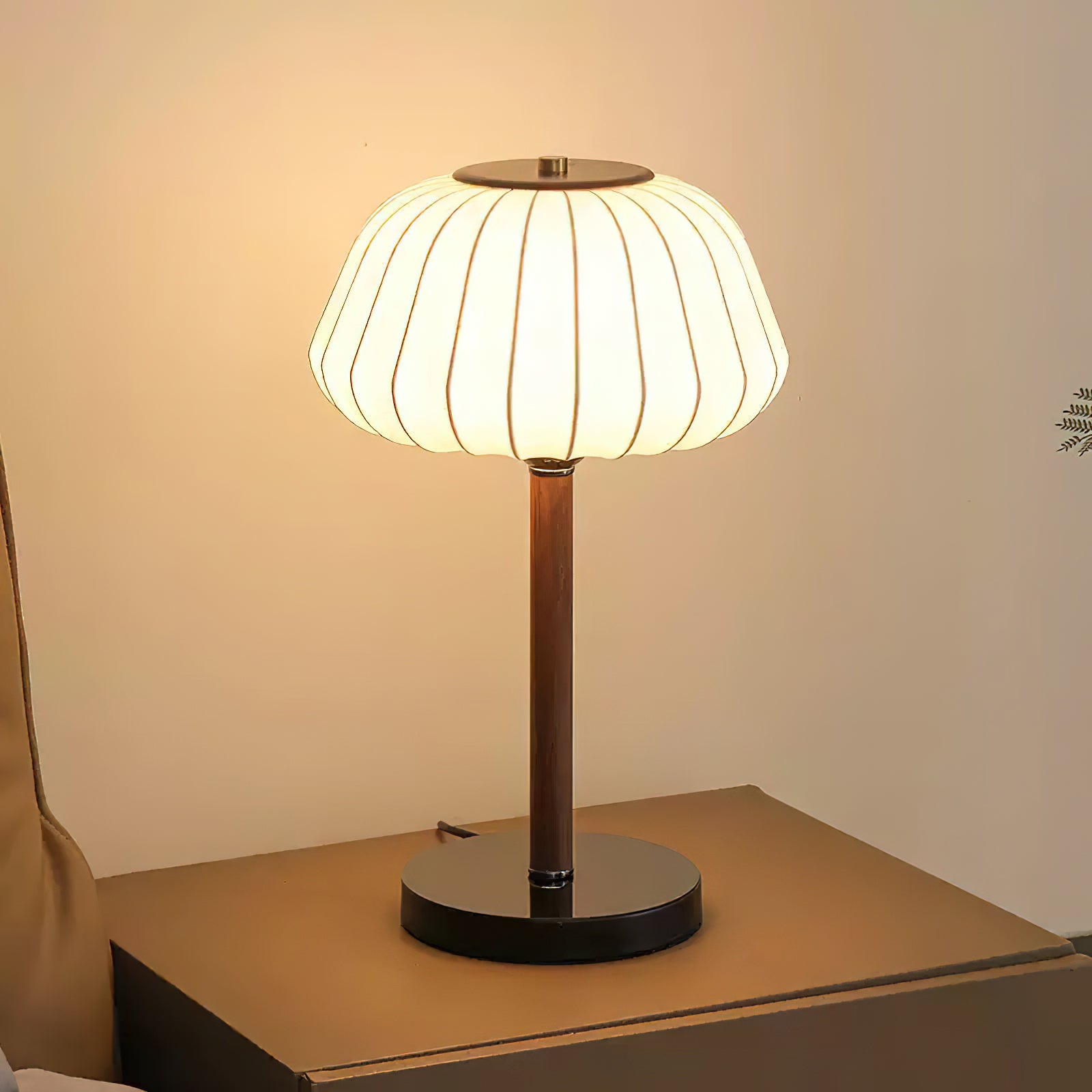 Luxe_Blossom_Table_Lamp_7