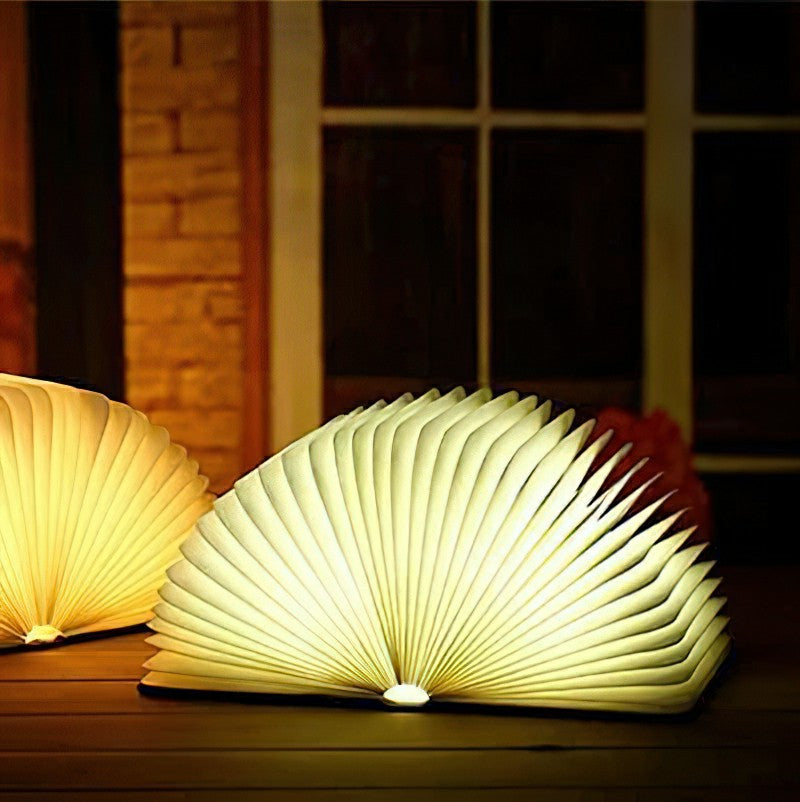 Magic_Book_Table_Lamp_1