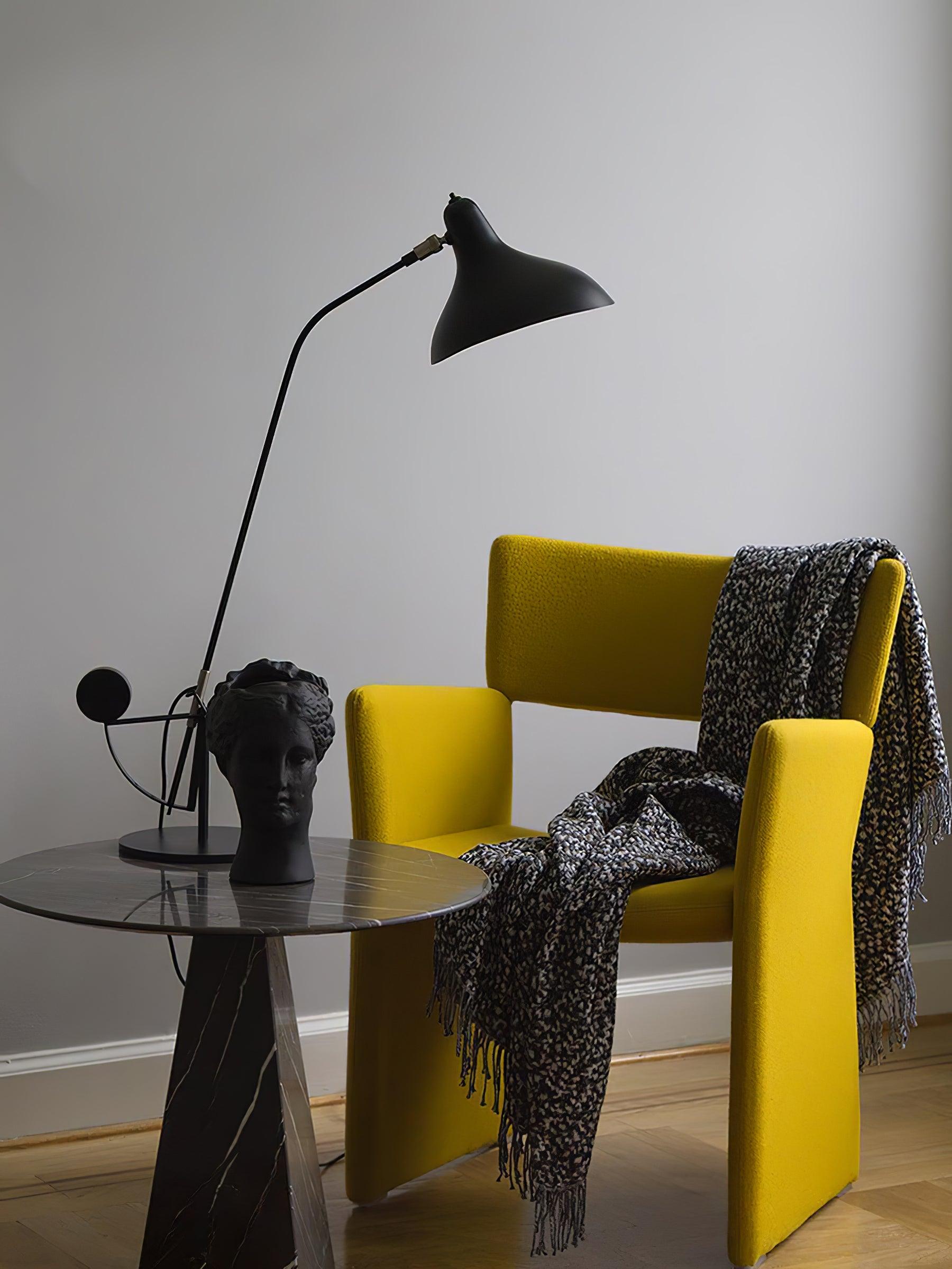 Mantis_Arm_Table_Lamp__19