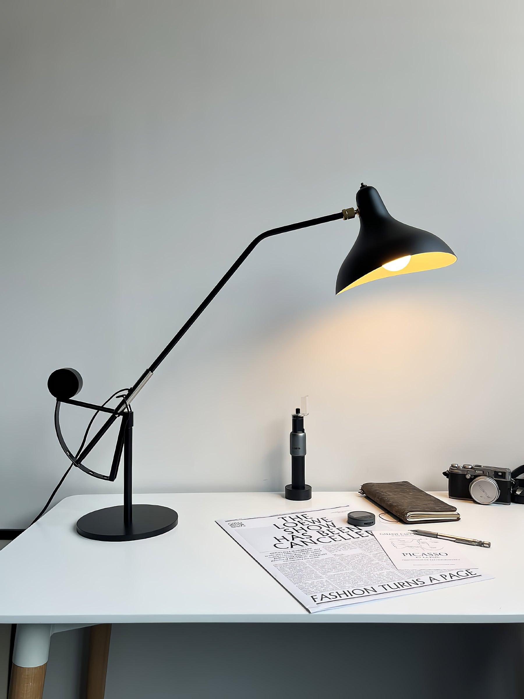 Mantis_Arm_Table_Lamp__6