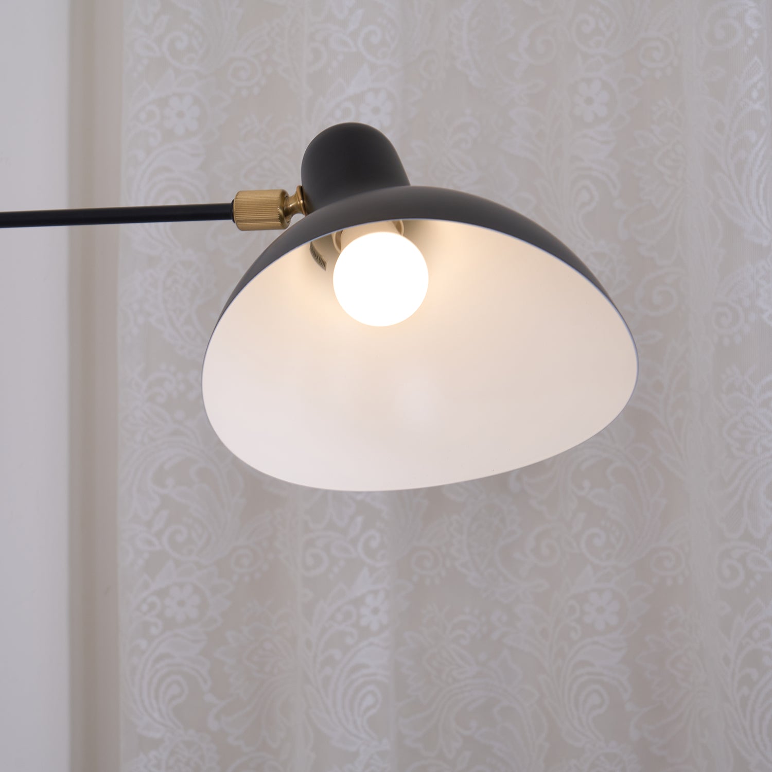 Mantis_Wall_Lamp._21