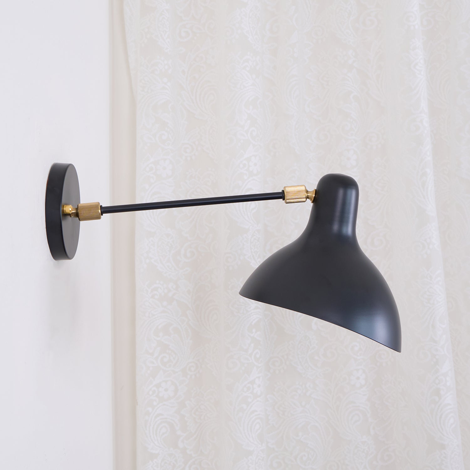 Mantis_Wall_Lamp._6