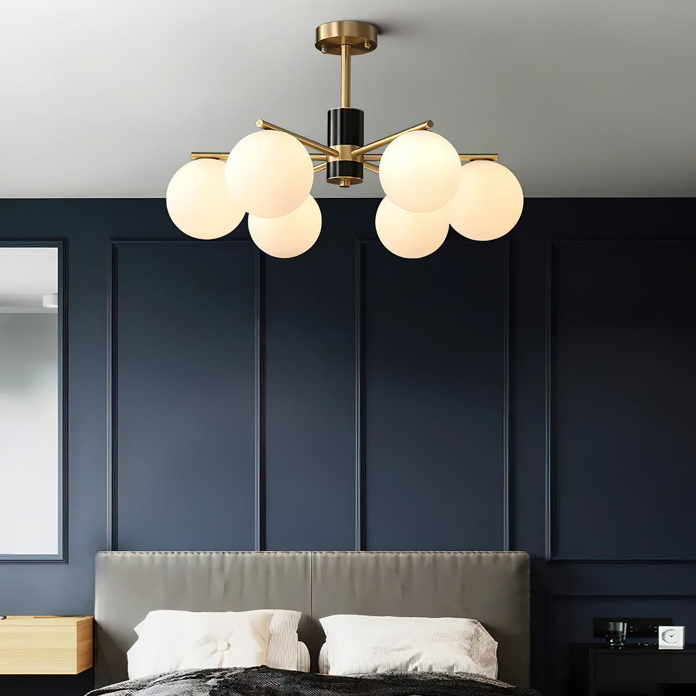 Marais_Chandelier_4