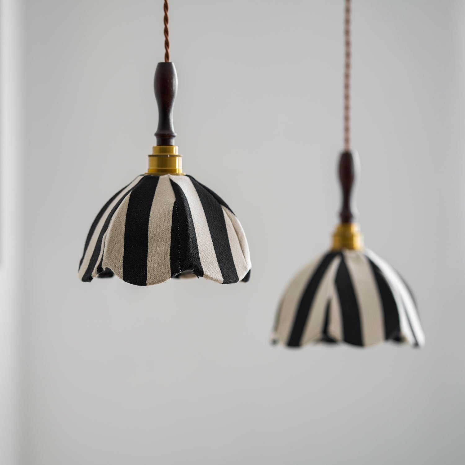 Marbre-Stripe-Pendant-Light-_11
