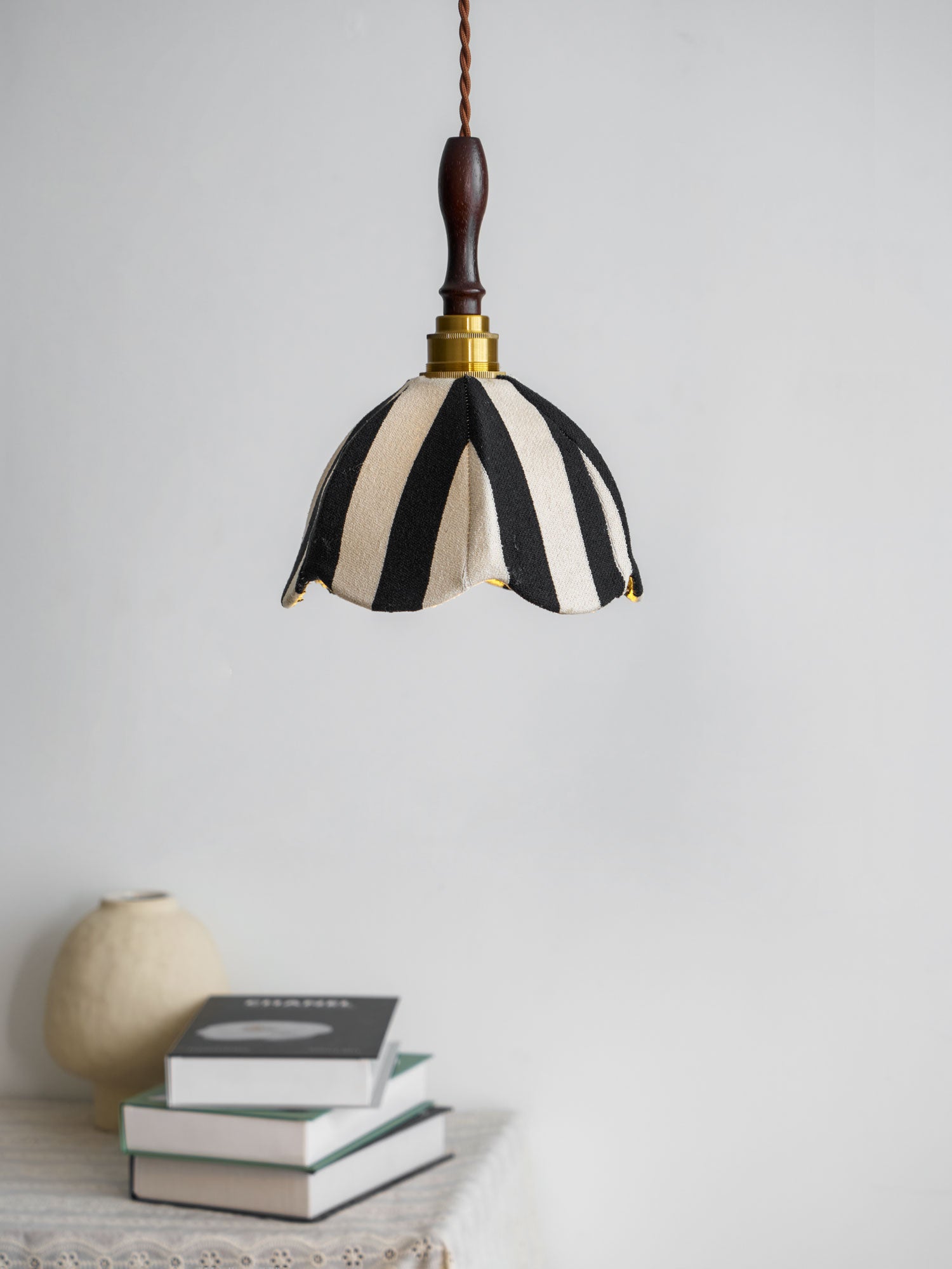 Marbre-Stripe-Pendant-Light-_12