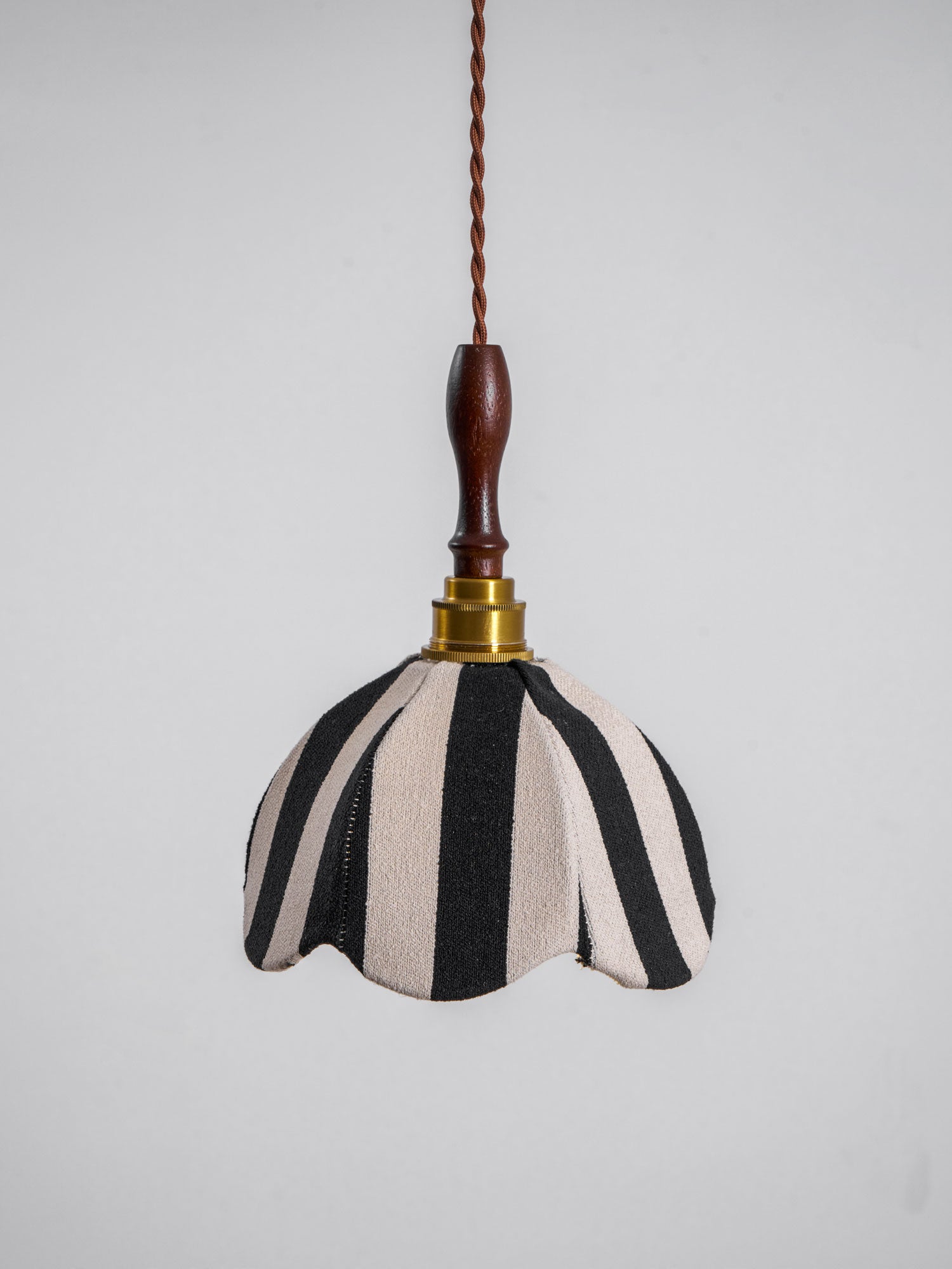 Marbre-Stripe-Pendant-Light-_3