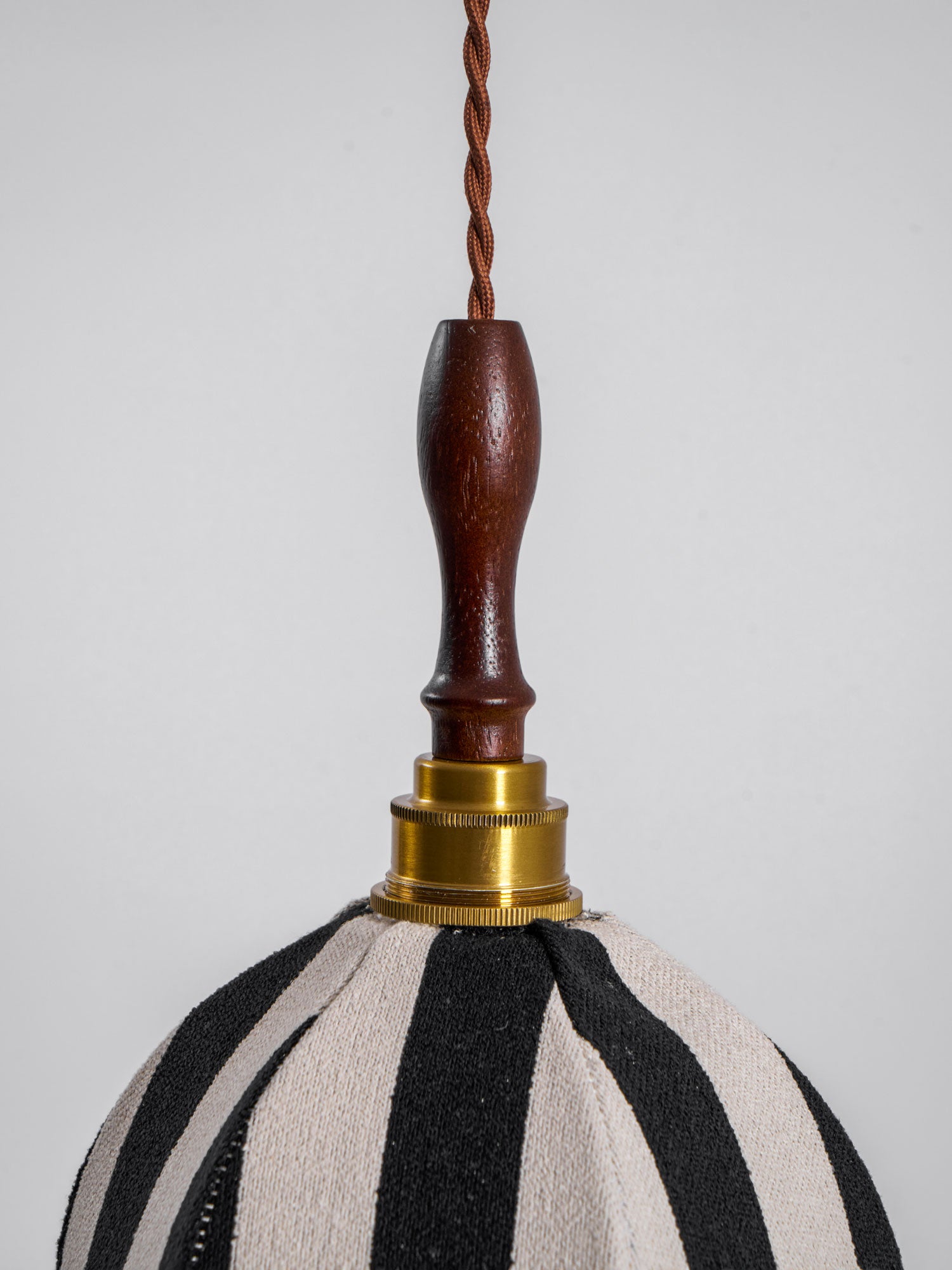 Marbre-Stripe-Pendant-Light-_6