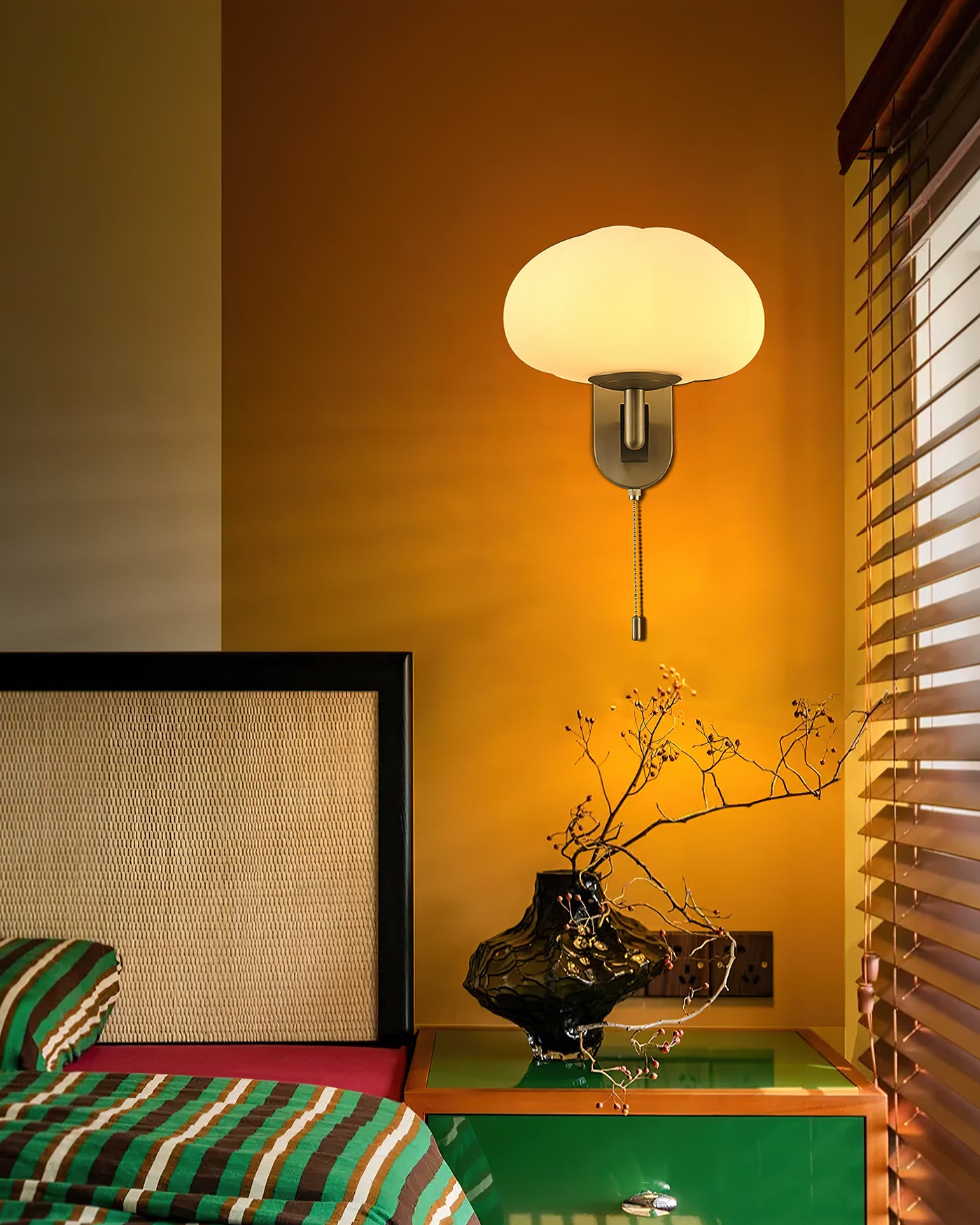 Marshmallow_Wall_Lamp_1