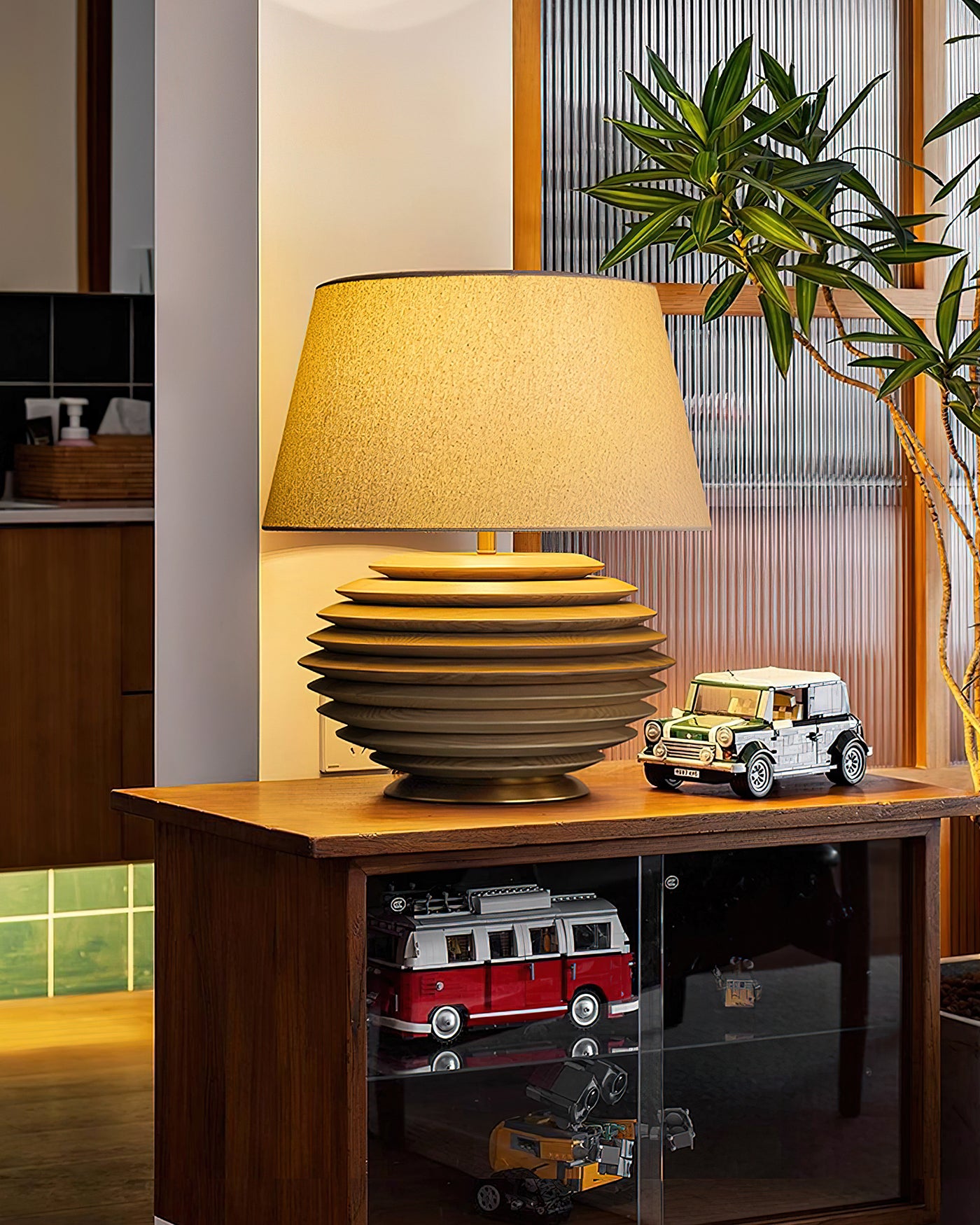 Mercator_Khari_Table_Lamp_2
