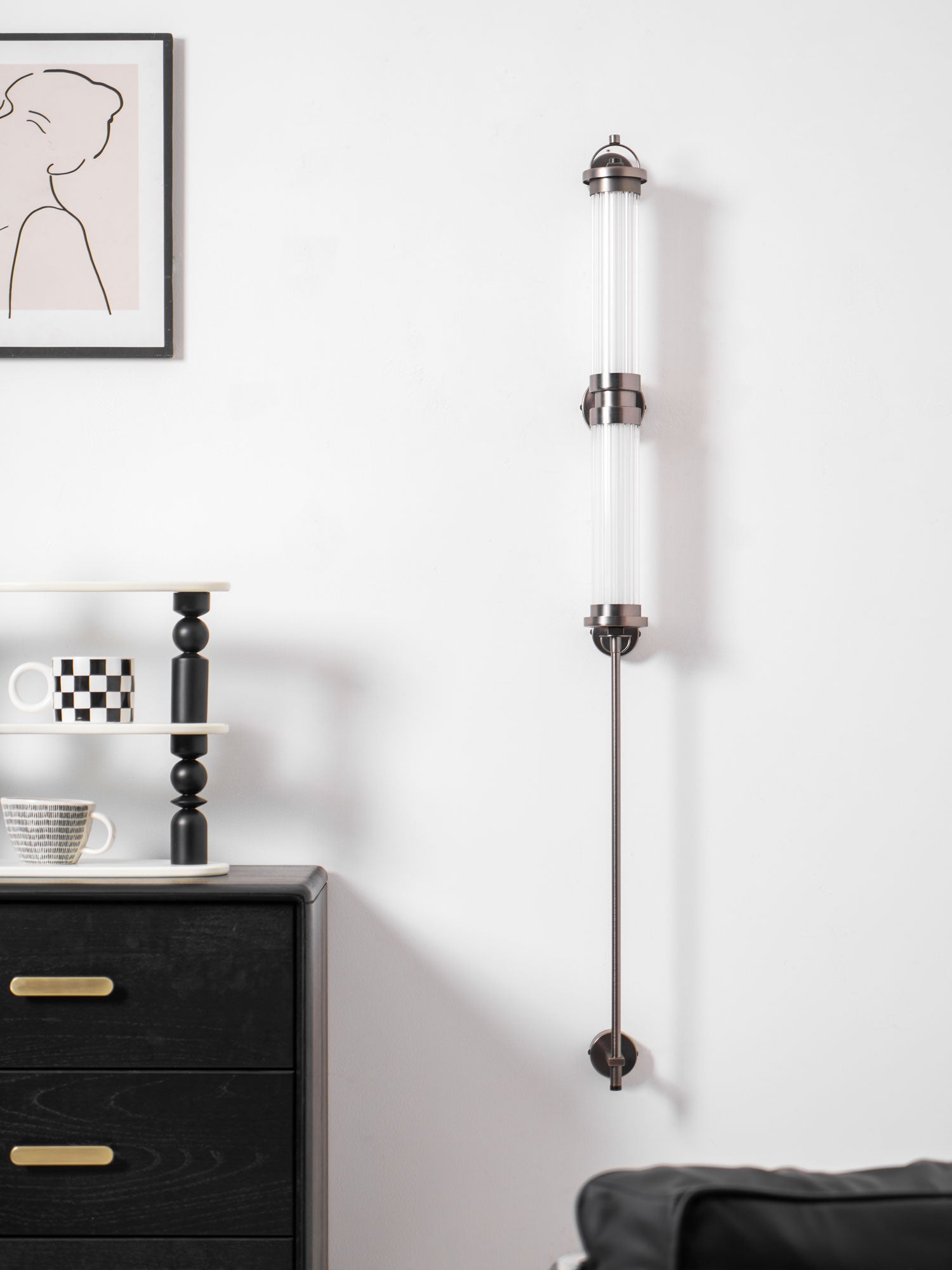 Meridian-Vertical-Wall-Sconce-_9
