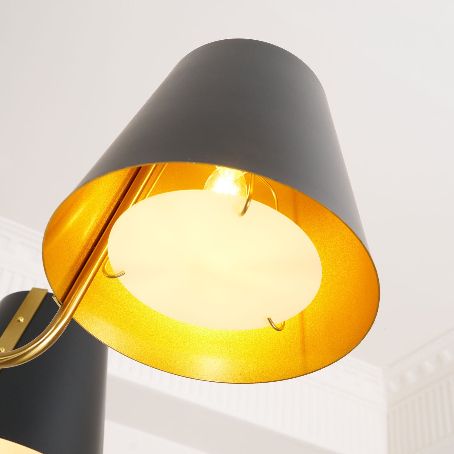 Midnight_Symphony_Chandelier_10_95755a51-85bb-483c-b219-427f9a6a59d5
