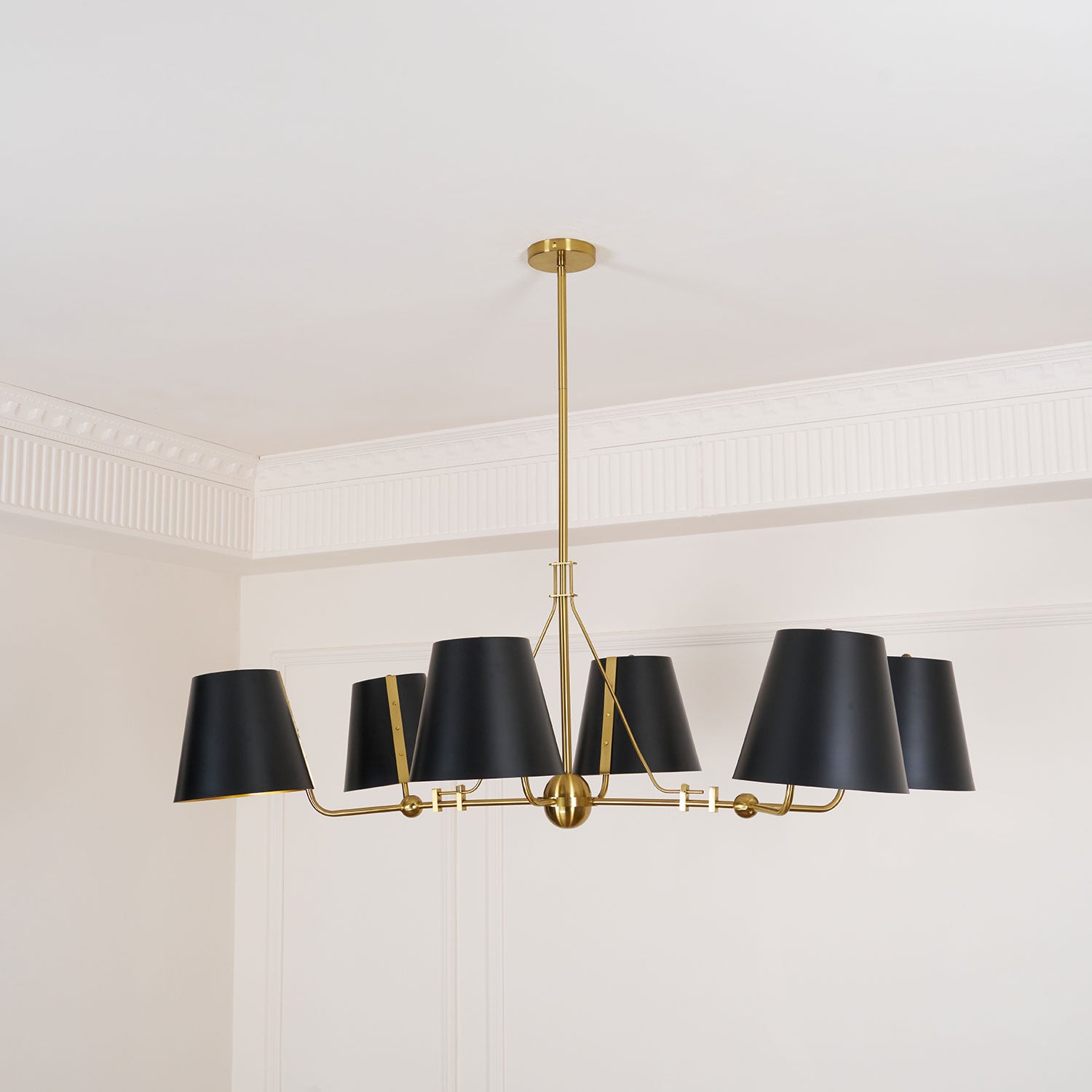 Midnight_Symphony_Chandelier_5_ef3f3d98-bb72-468f-8648-1d63b8bea8c5