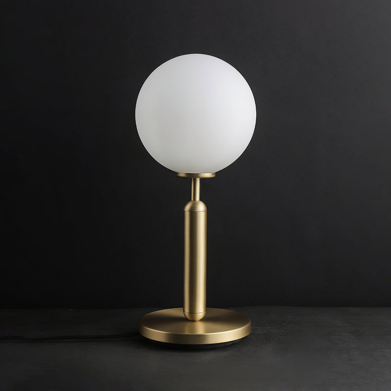 Miira_table_lamp_5