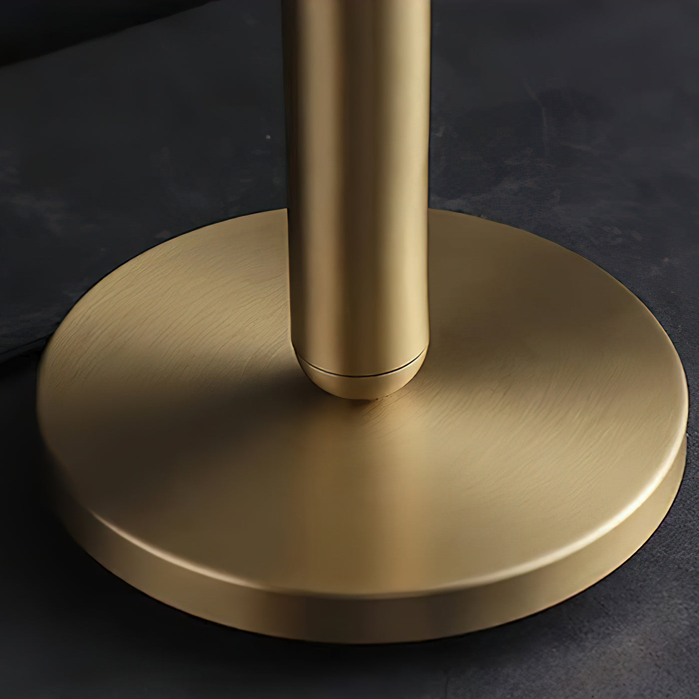 Miira_table_lamp_6