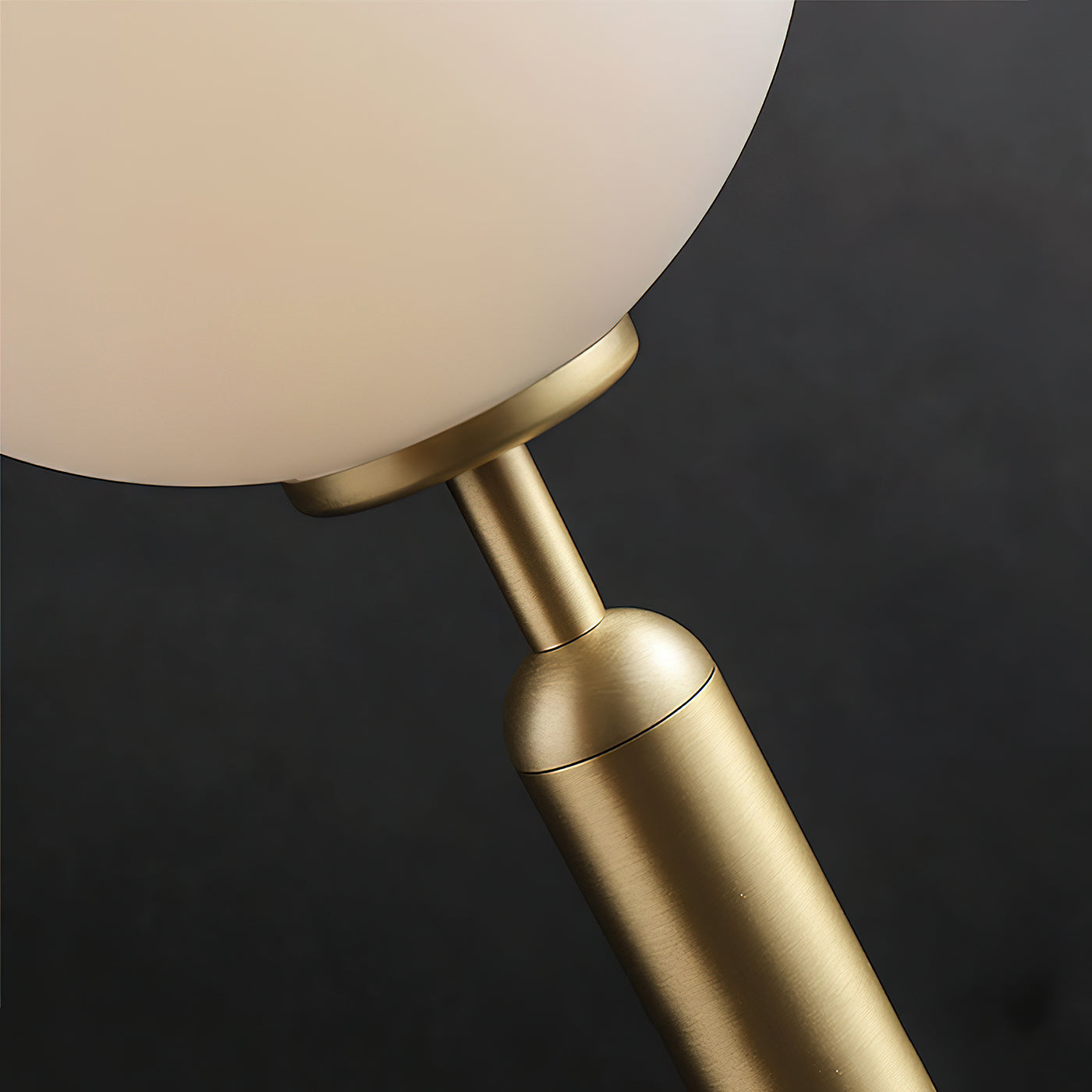 Miira_table_lamp_8