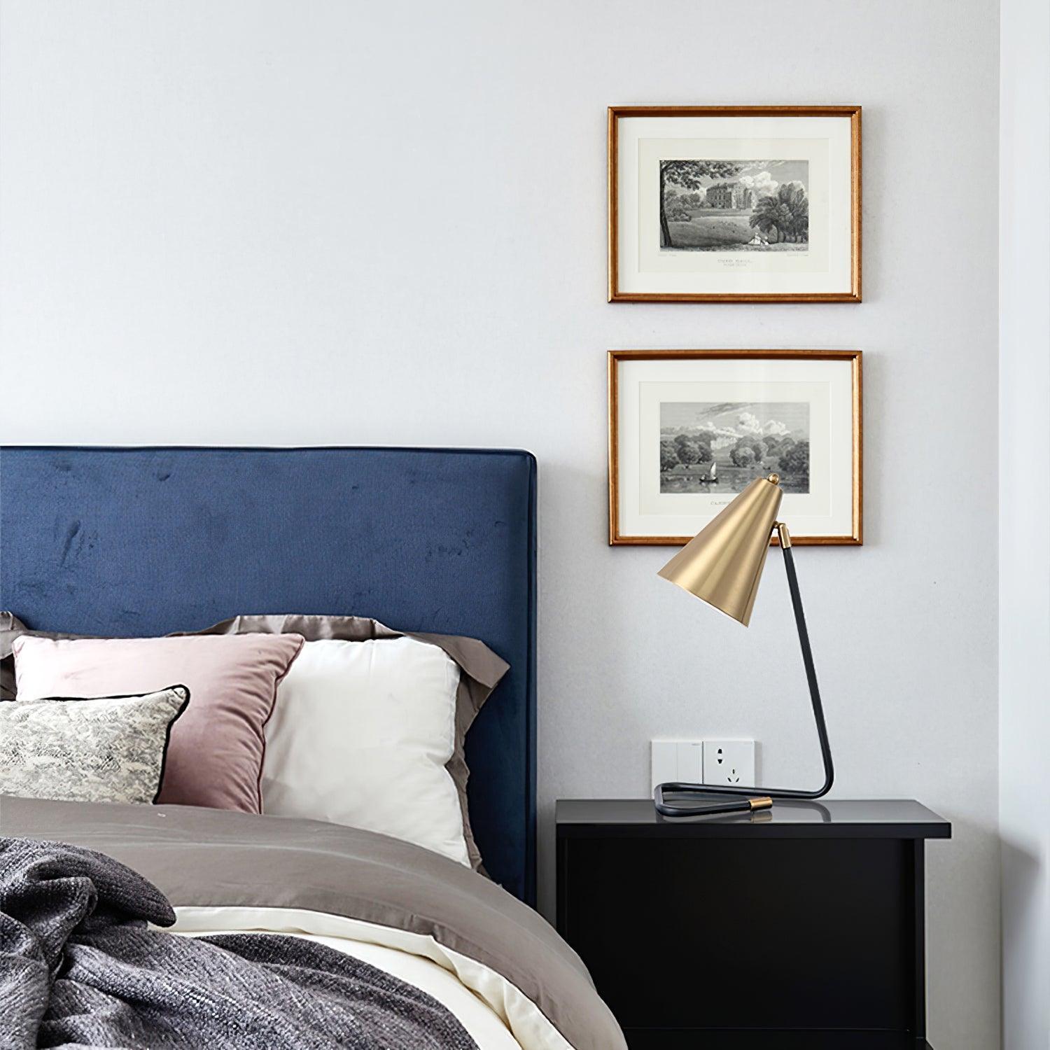Miles_Medium_Table_Lamp_1
