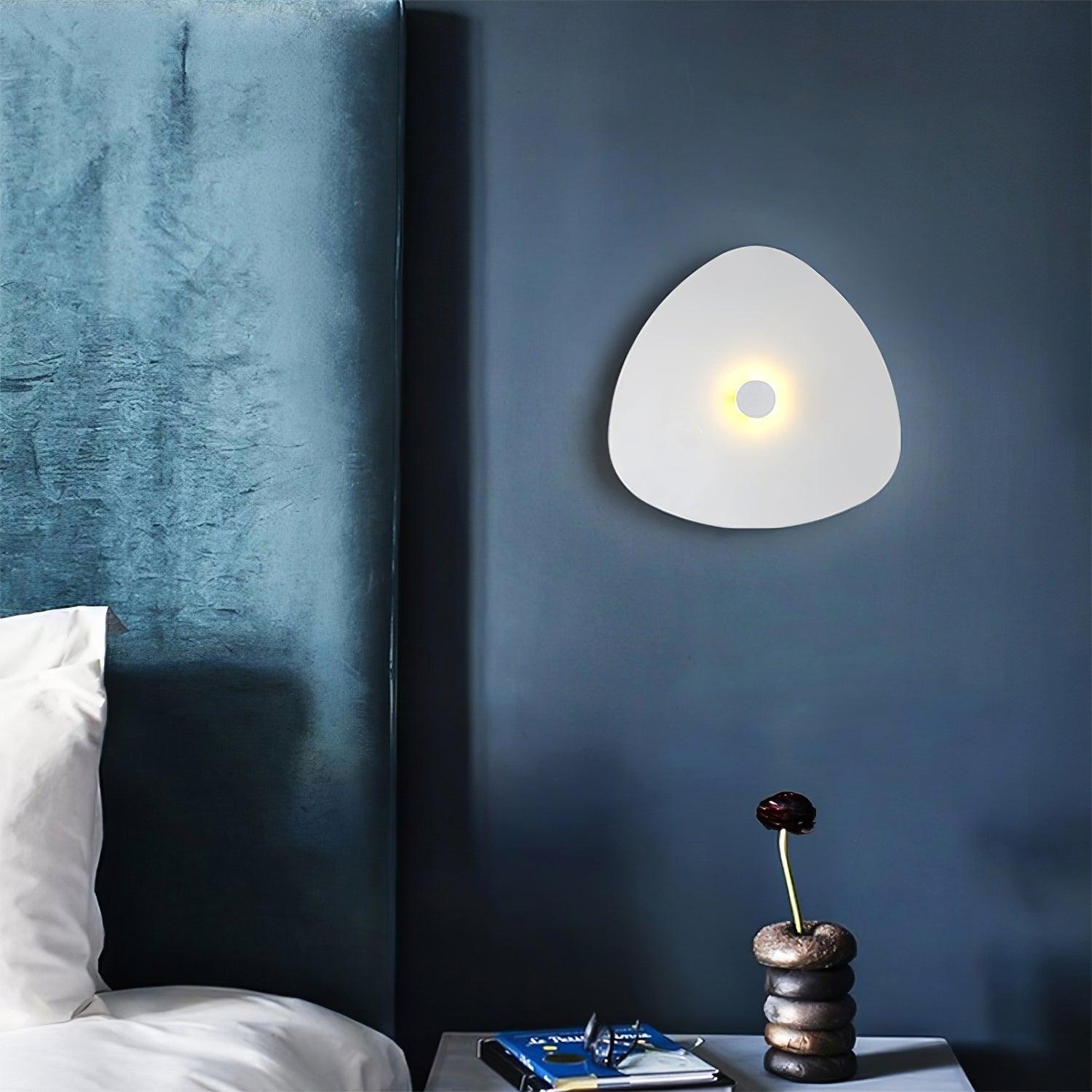 Minimal_Flaky_Wall_Light_3