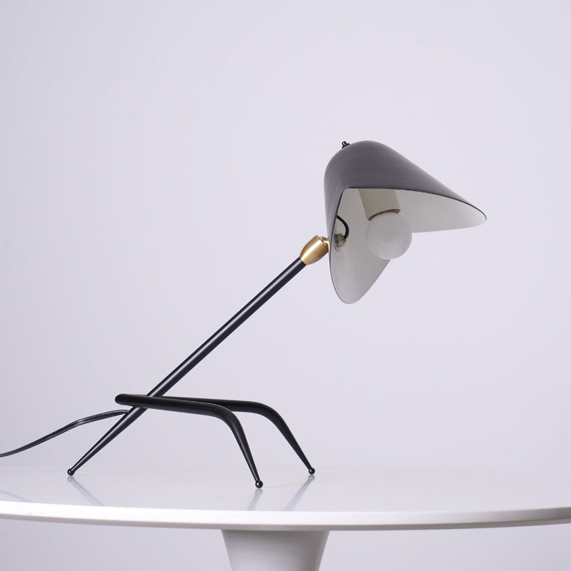 Modern_Tripod_Table_Lamp_11_01b6df8a-8f7c-4c1a-9820-ee97aa231ecf
