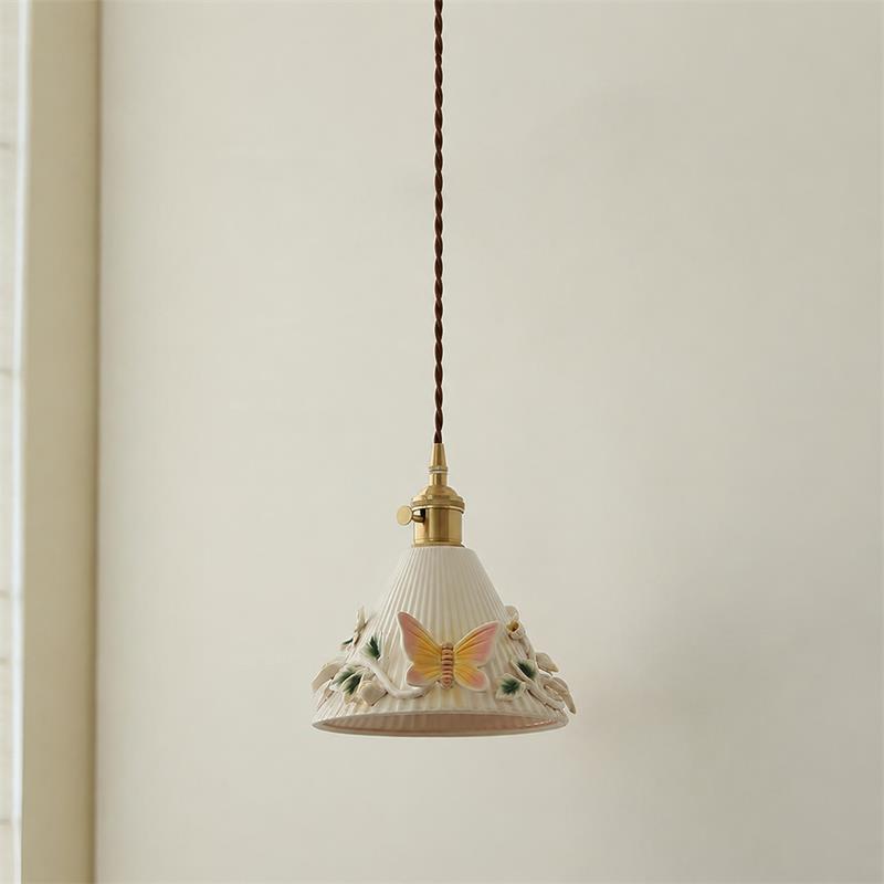 Mooiehome_Elowyn_Butterfly_Pendant_Light_2