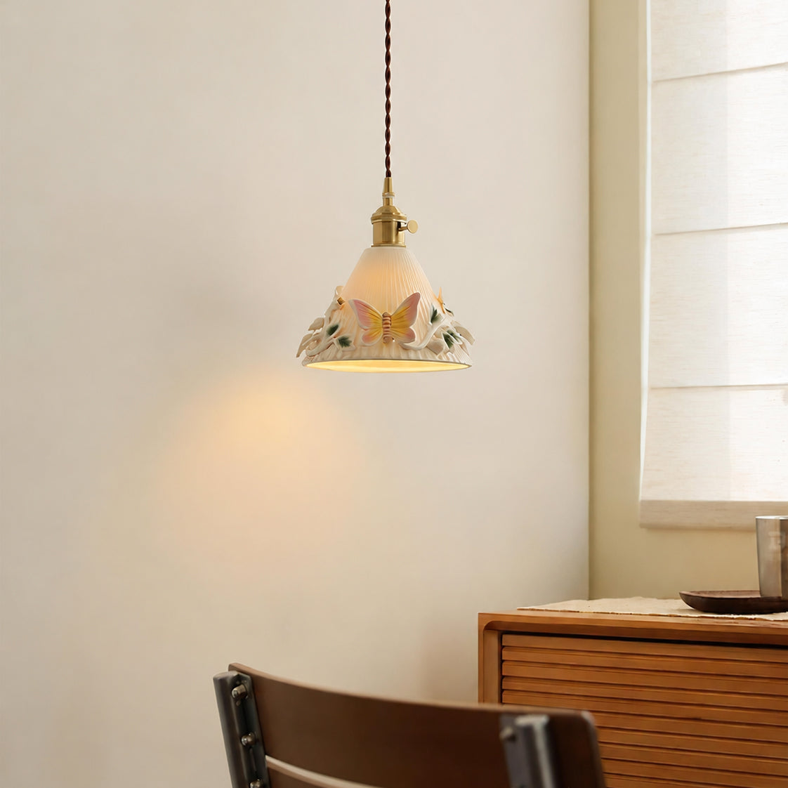 Mooiehome_Elowyn_Butterfly_Pendant_Light_3
