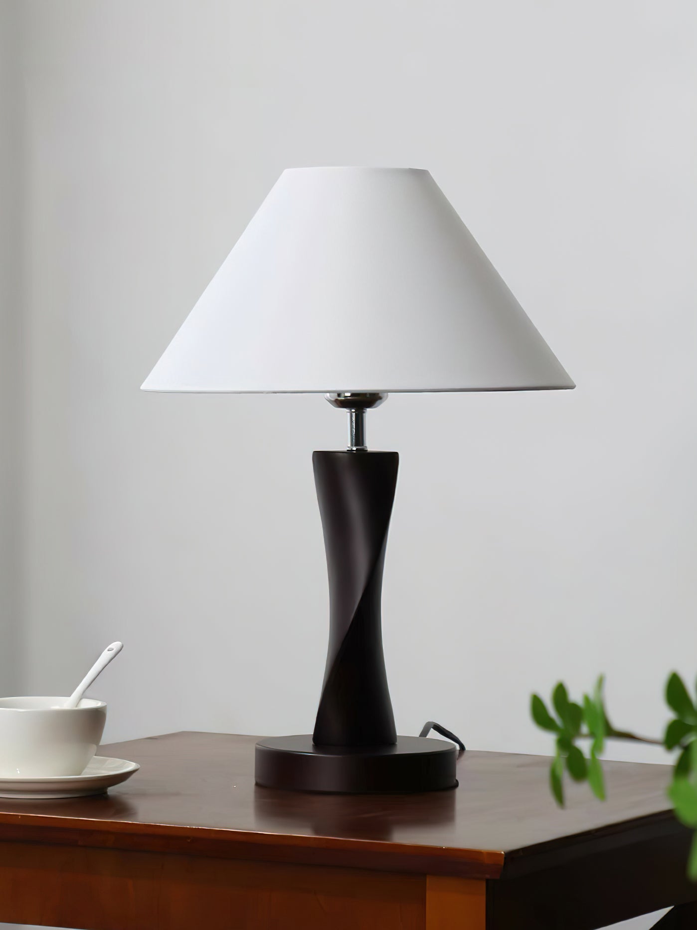 Mooiehome_Noirvane_Table_Lamp_10