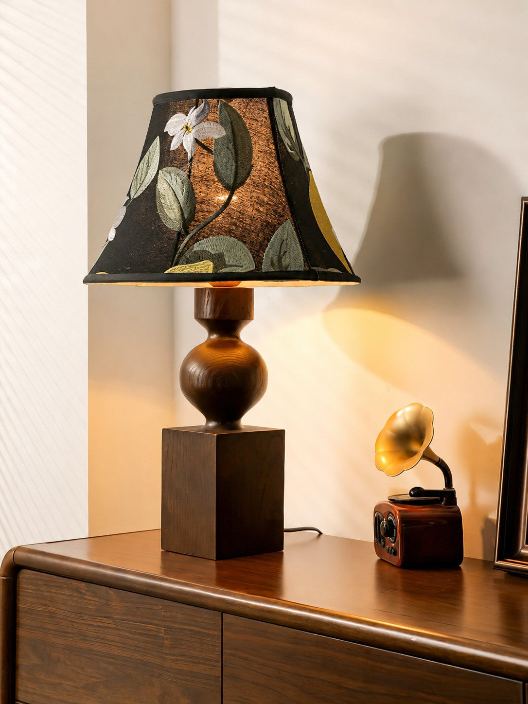 Mooiehome_Virellora_Table_Lamp_10