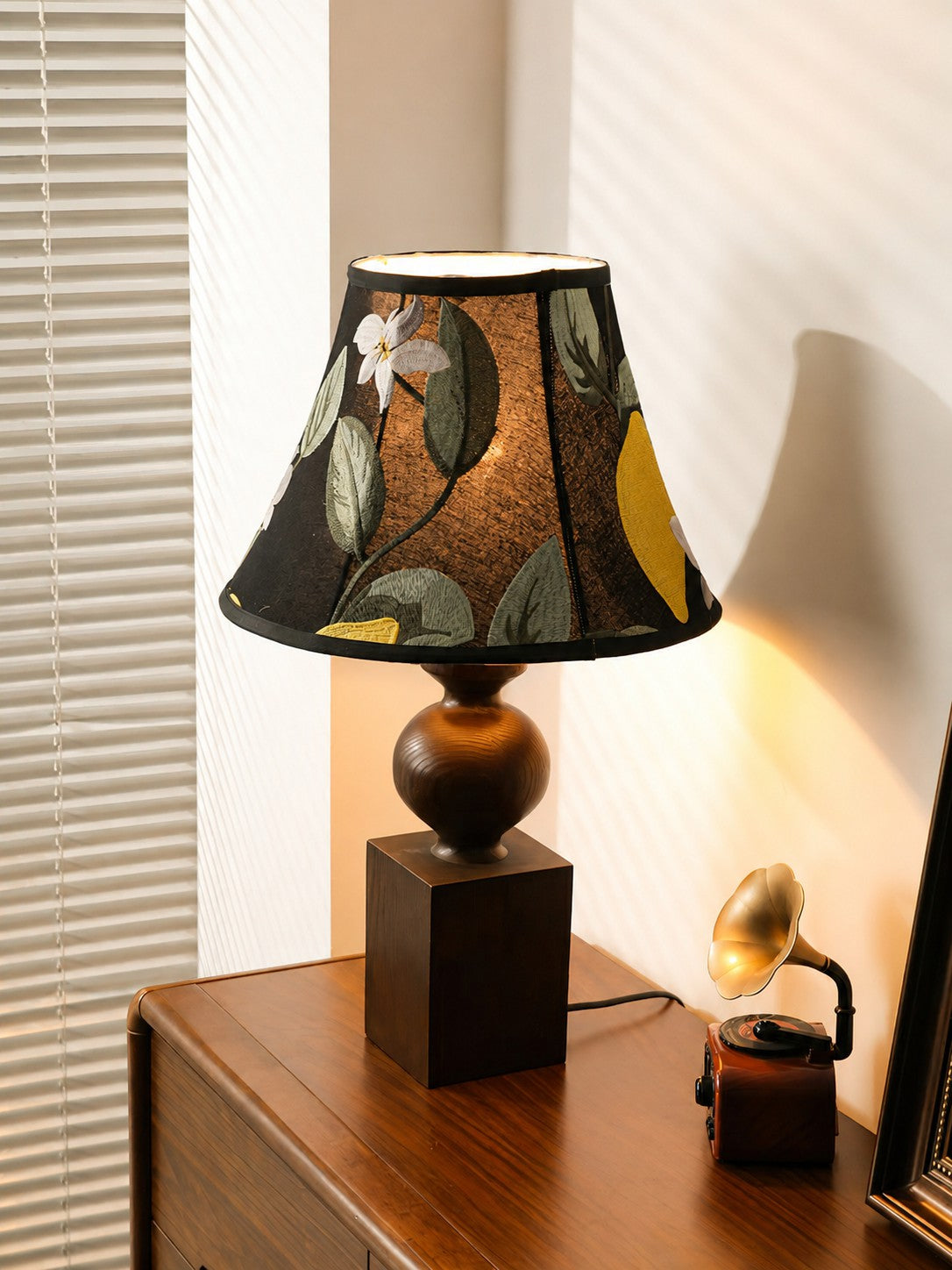 Mooiehome_Virellora_Table_Lamp_12