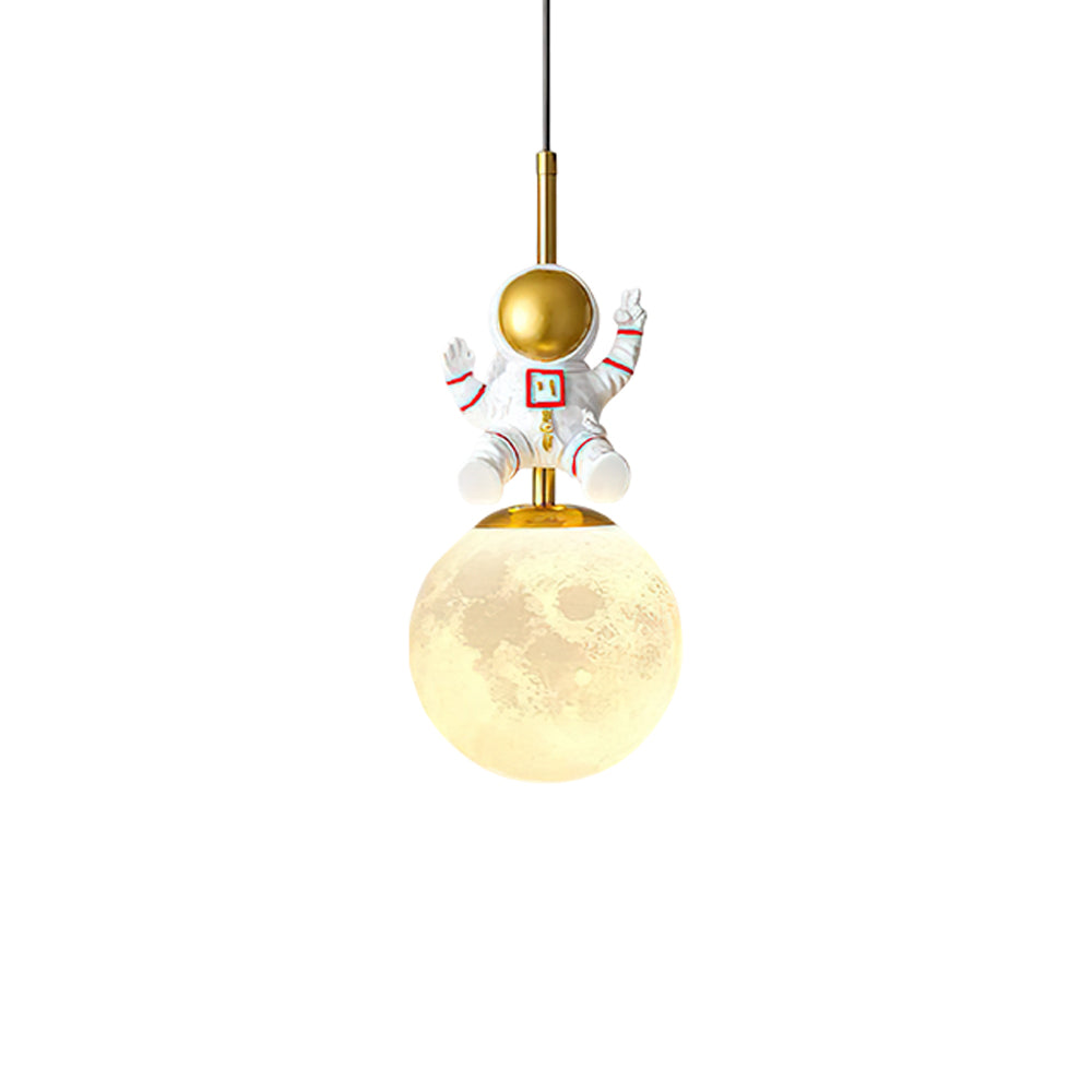 Moon_Astronaut_Pendant_Light_4564654