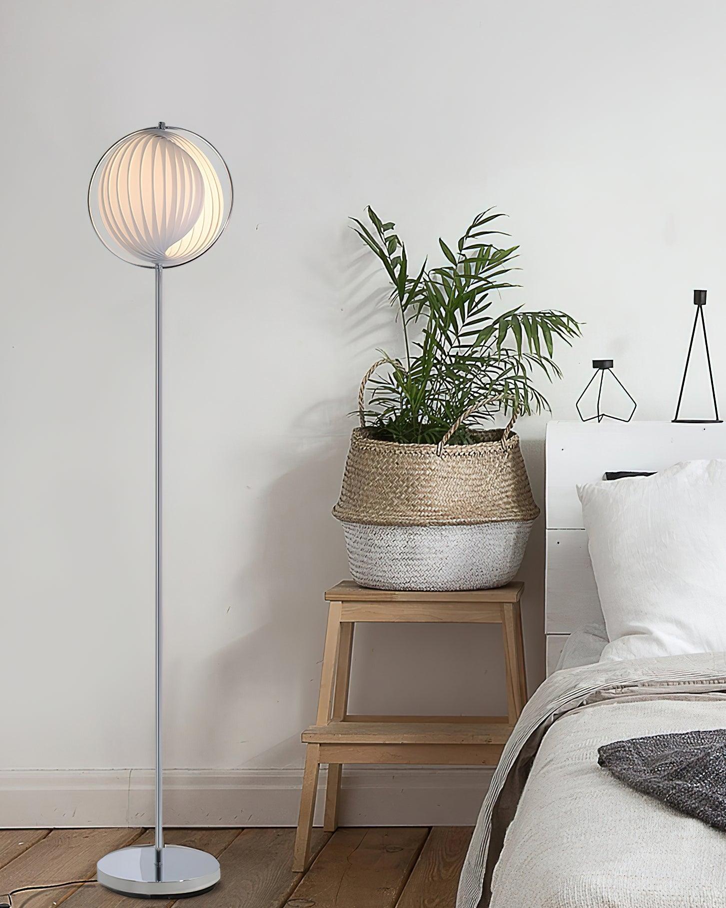 Moon_Echo_Floor_lamp_2