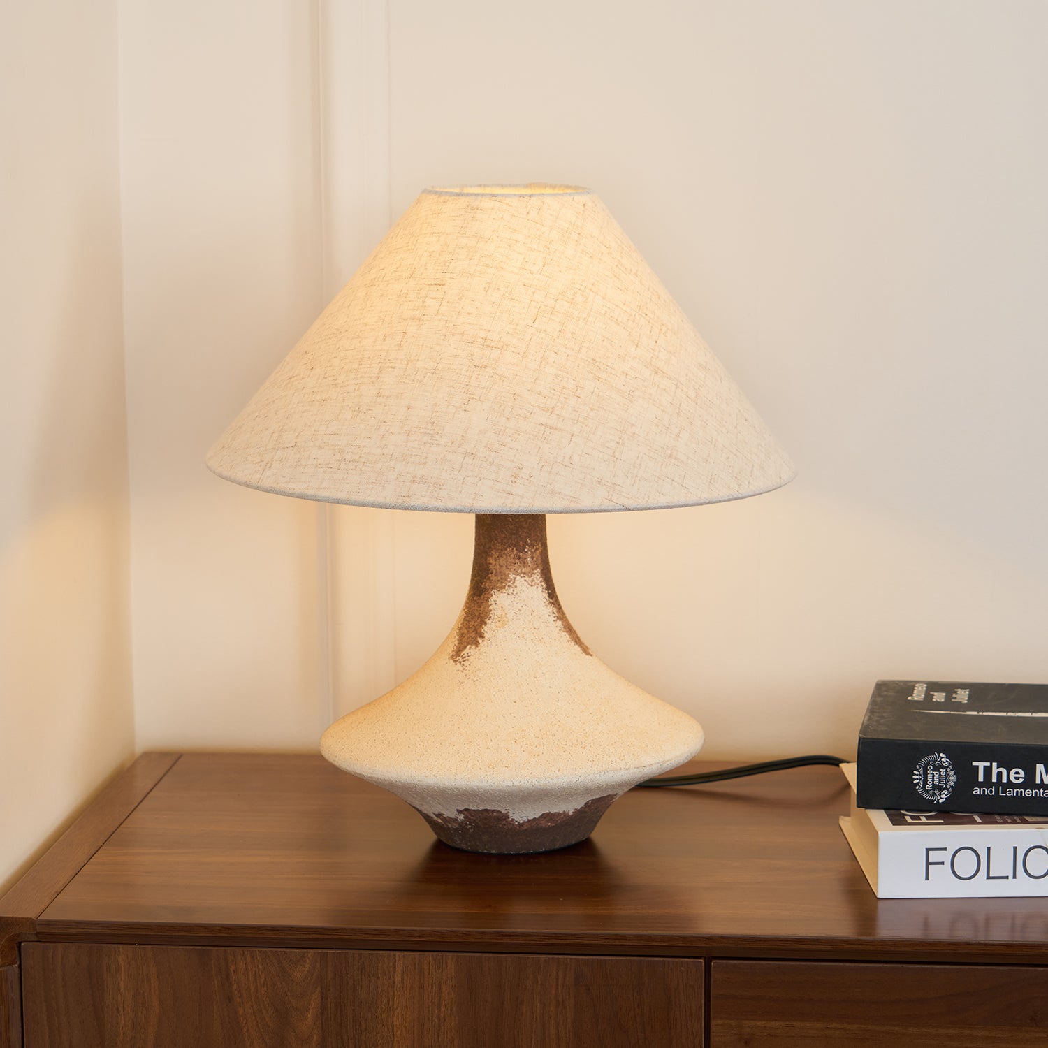 Napa_Valley_Table_Lamp._5